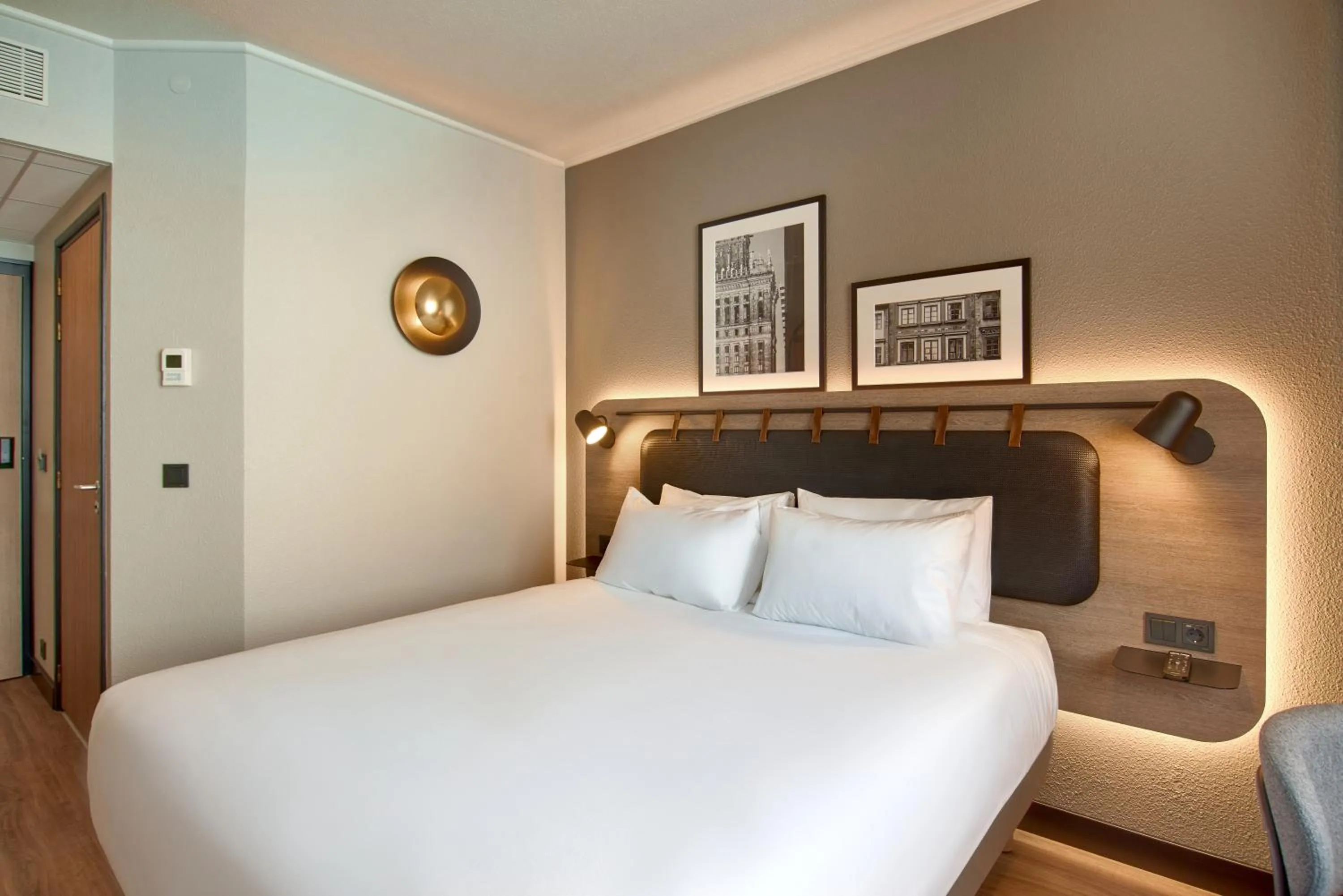 Bed in CAMPANILE PRIME Warszawa Centrum