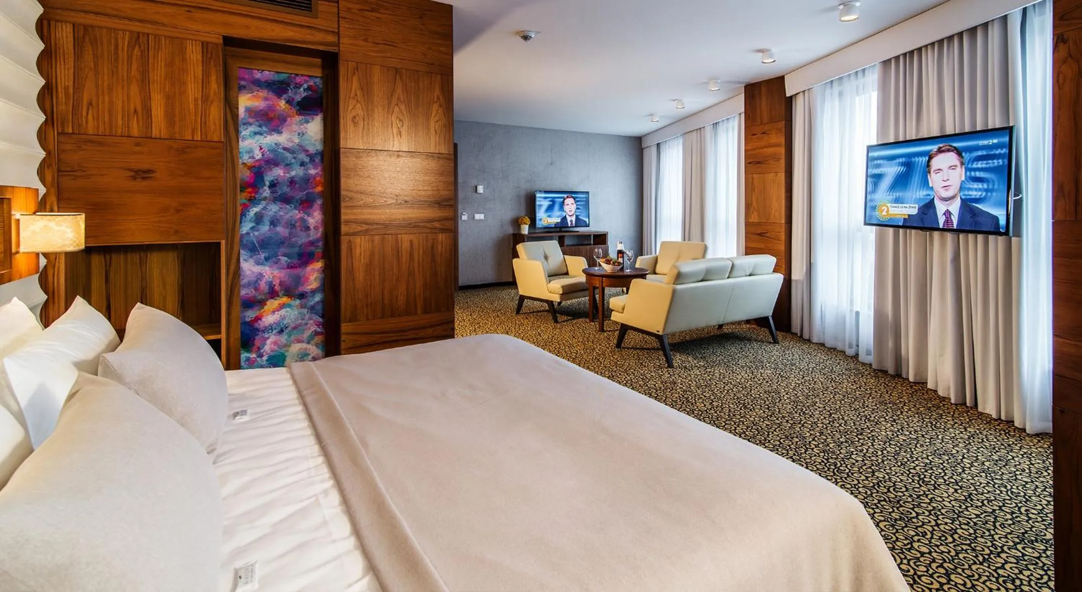 Bathroom, Bed in Airport Hotel Okęcie