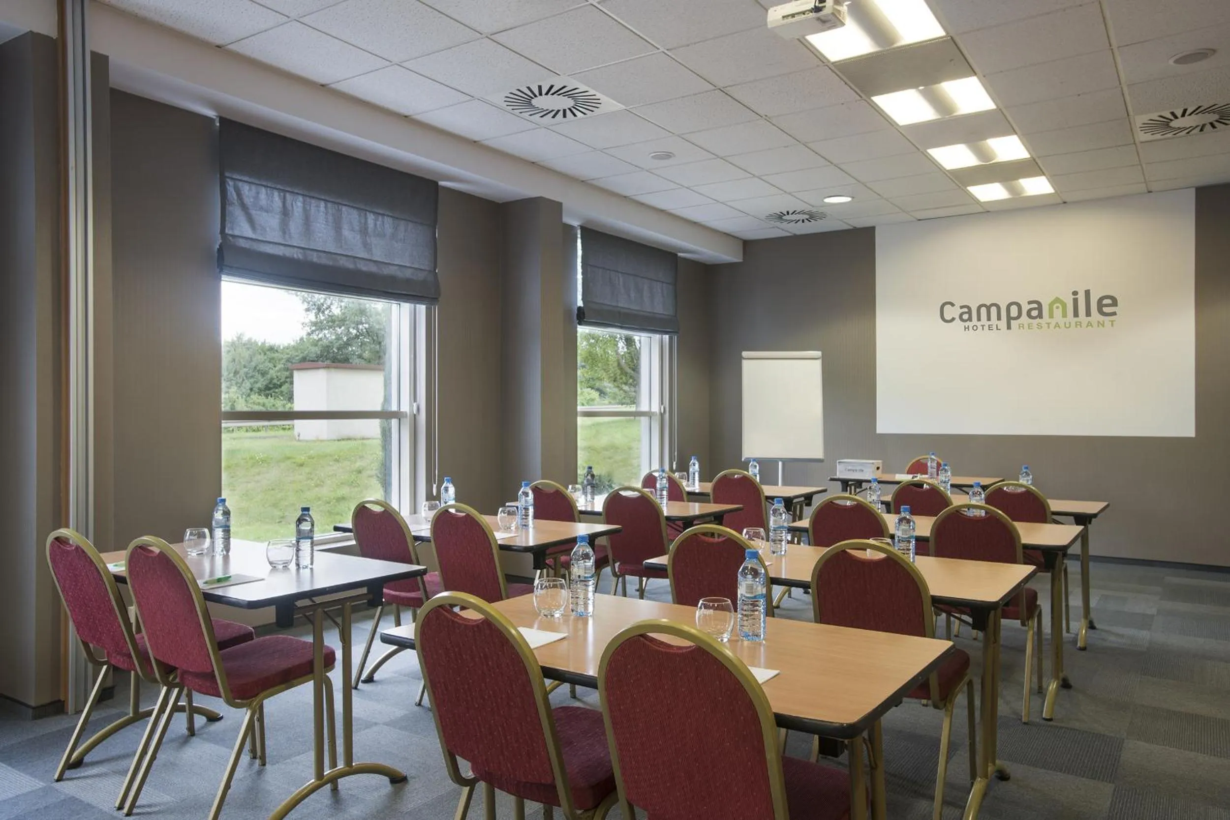 Business facilities in Campanile Poznan