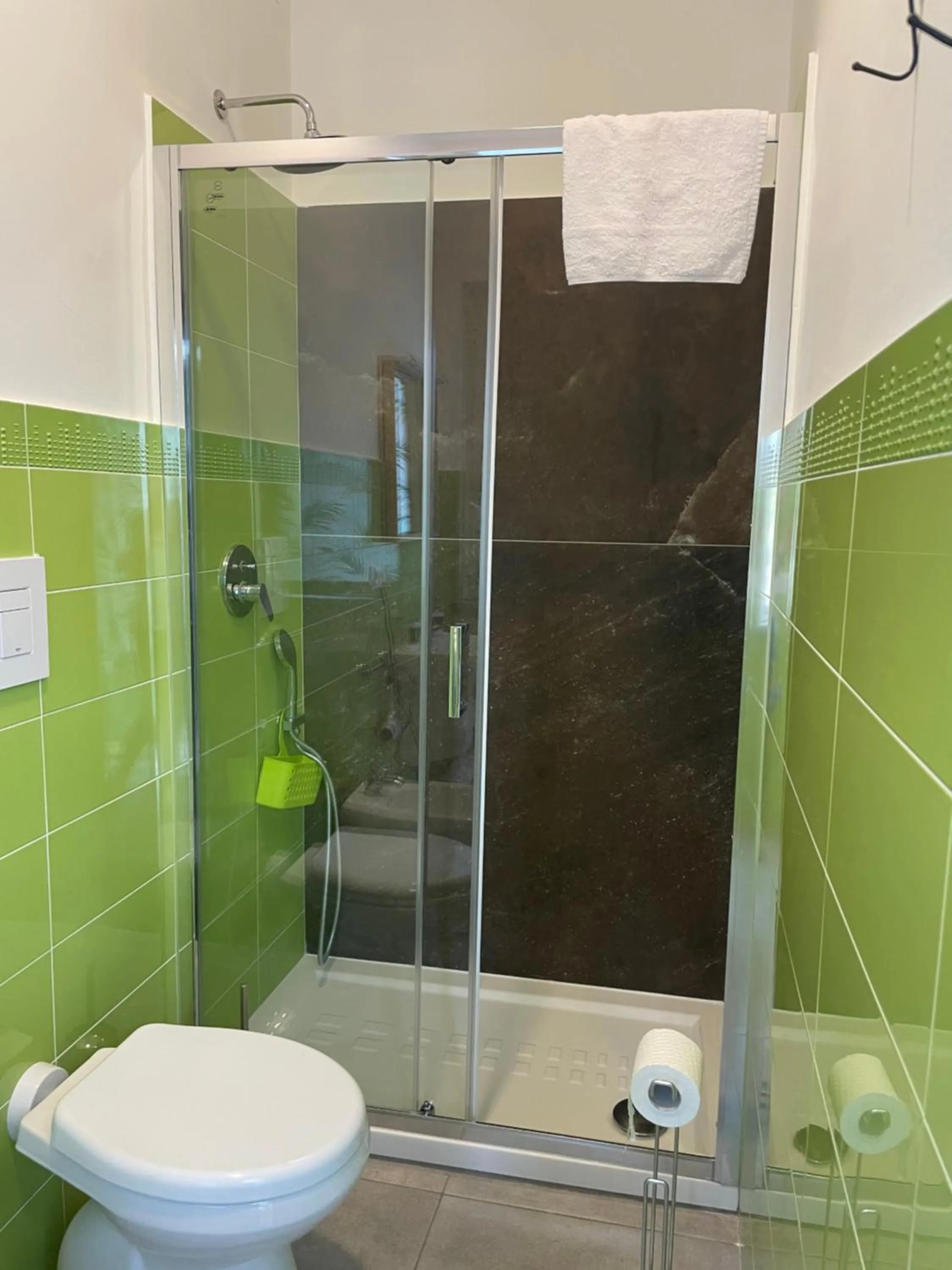 Shower in B&B Sunset da carla