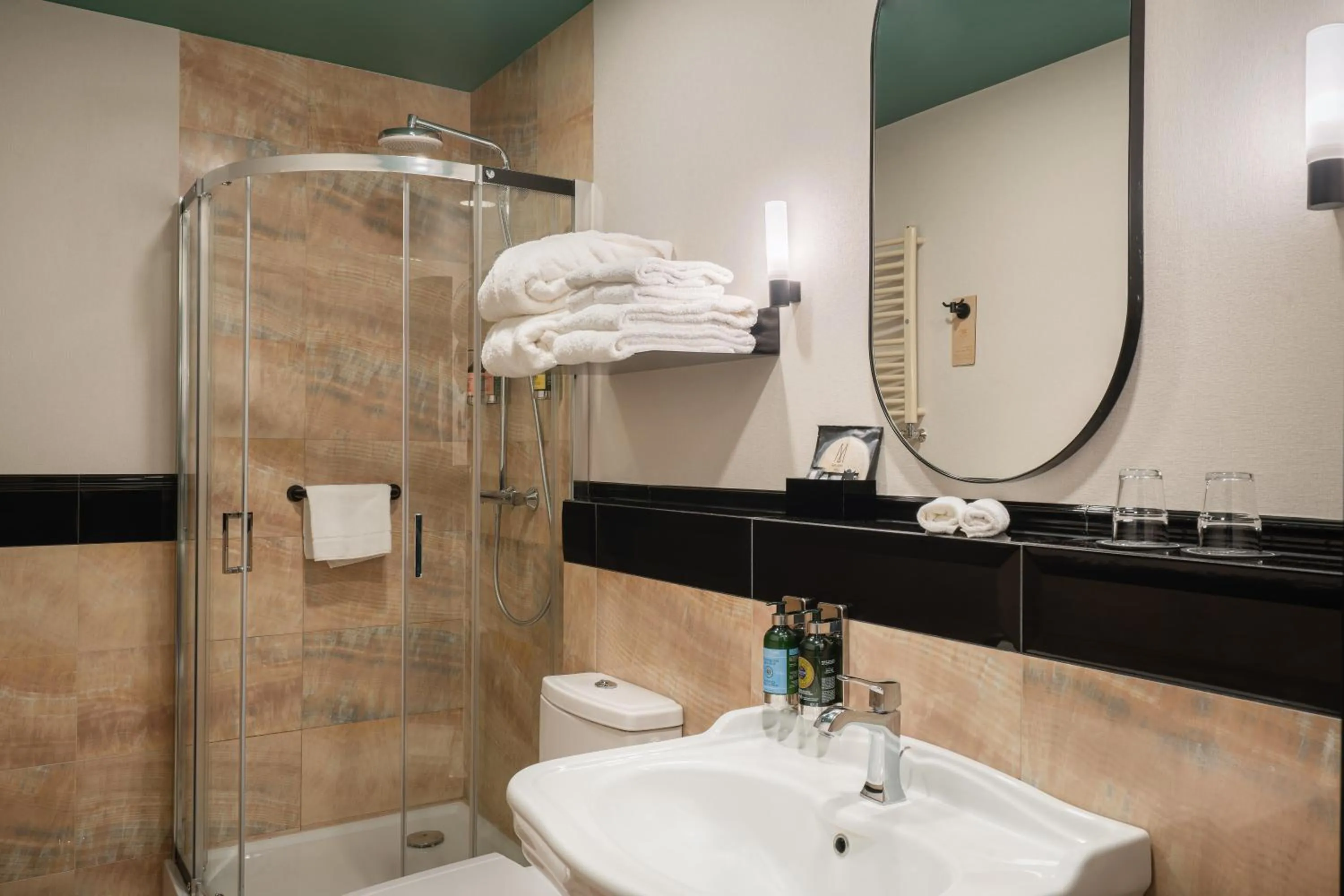 Shower in Rezydent Hotel Sopot - MGallery Collection