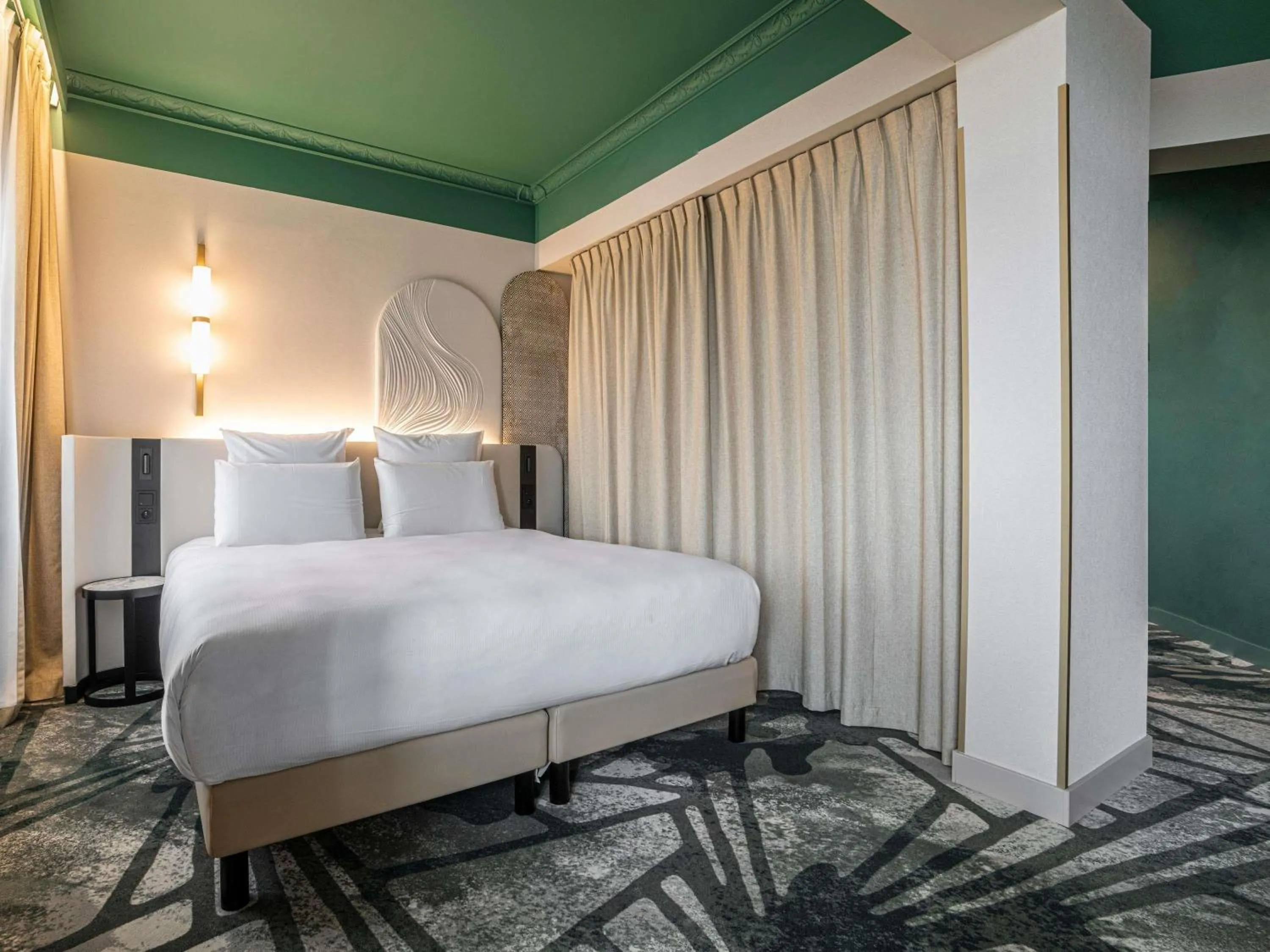 Bedroom, Bed in Rezydent Hotel Sopot - MGallery Collection