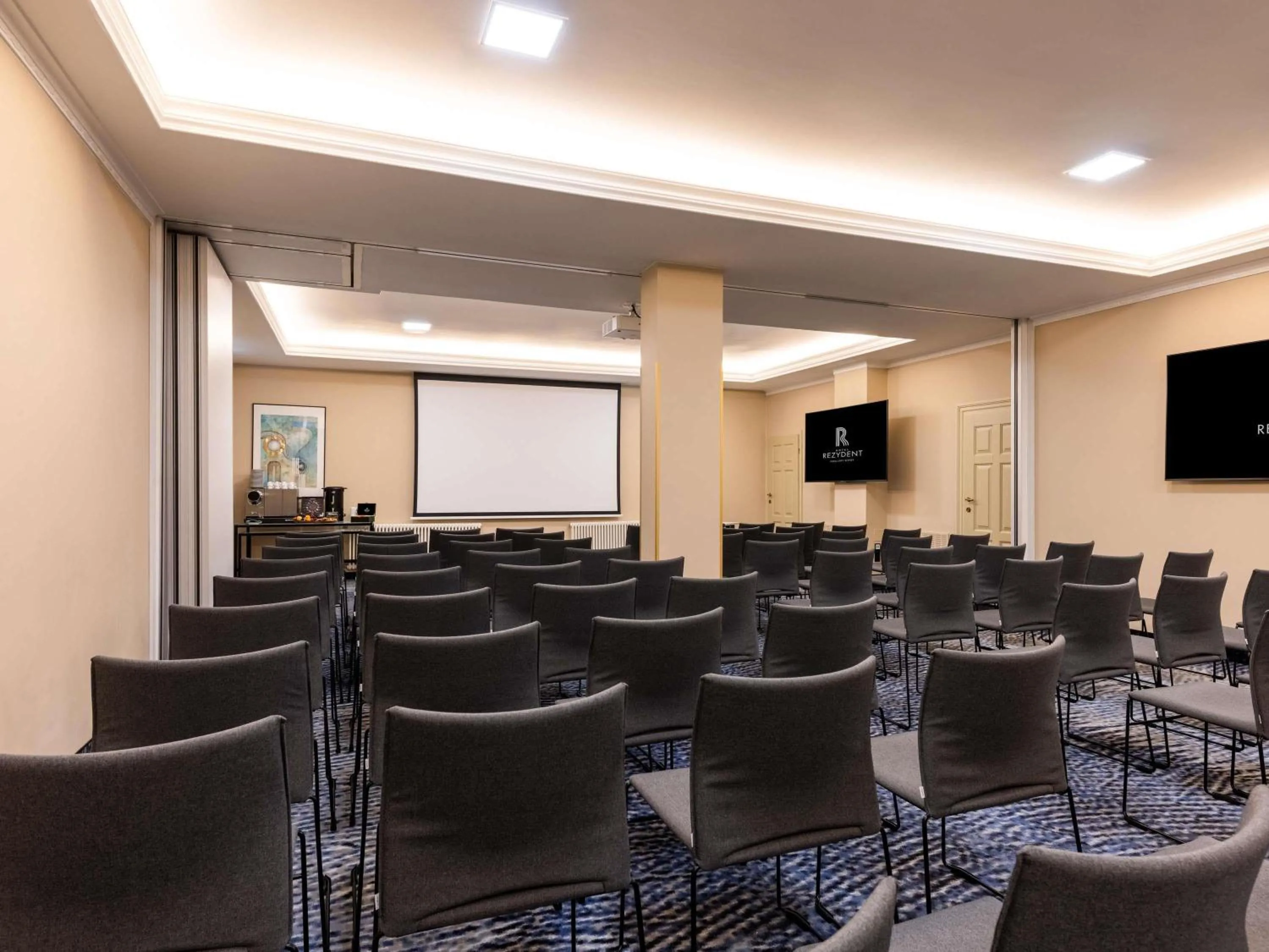 Meeting/conference room in Rezydent Hotel Sopot - MGallery Collection