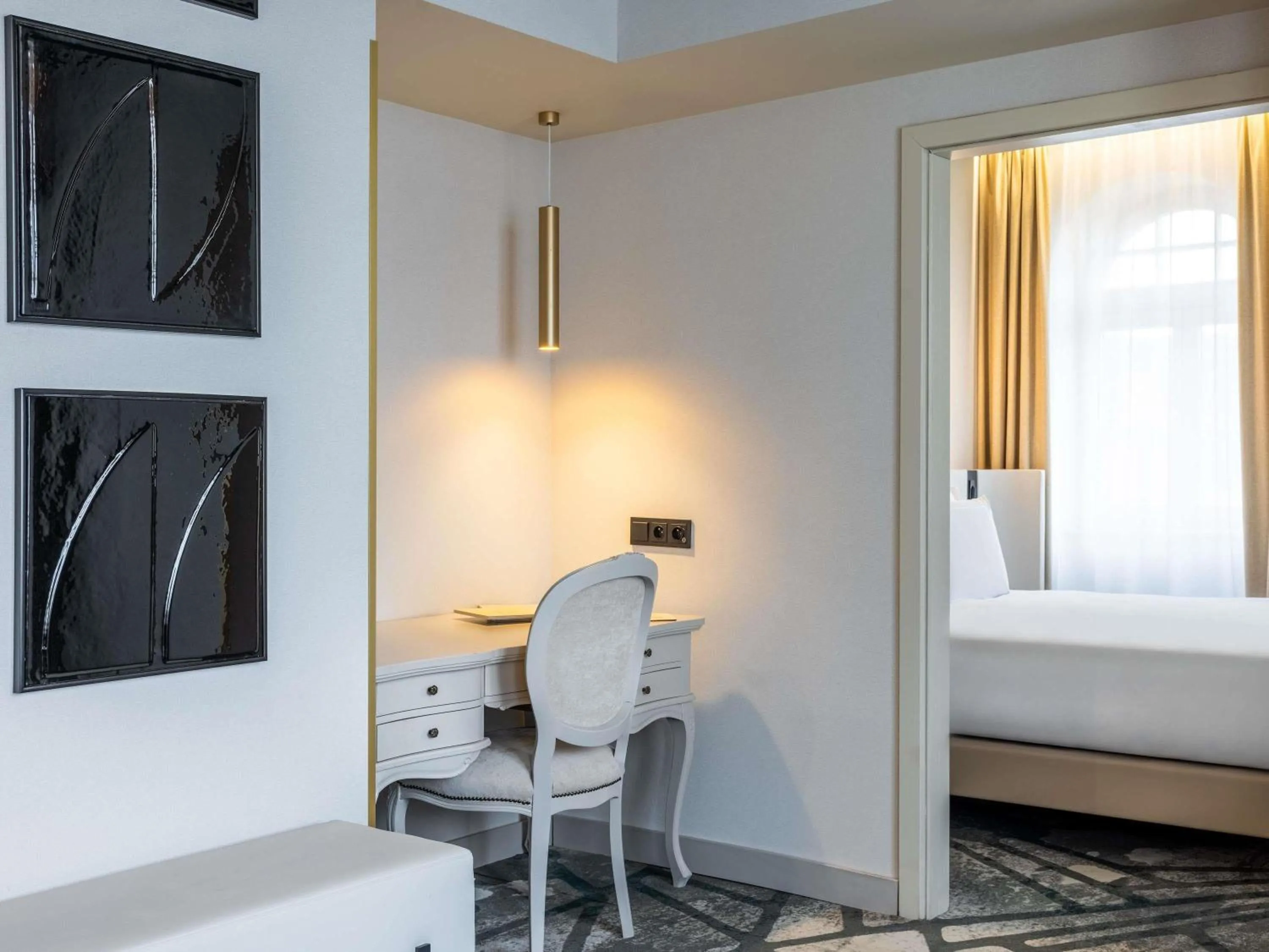 Bedroom, Bed in Rezydent Hotel Sopot - MGallery Collection