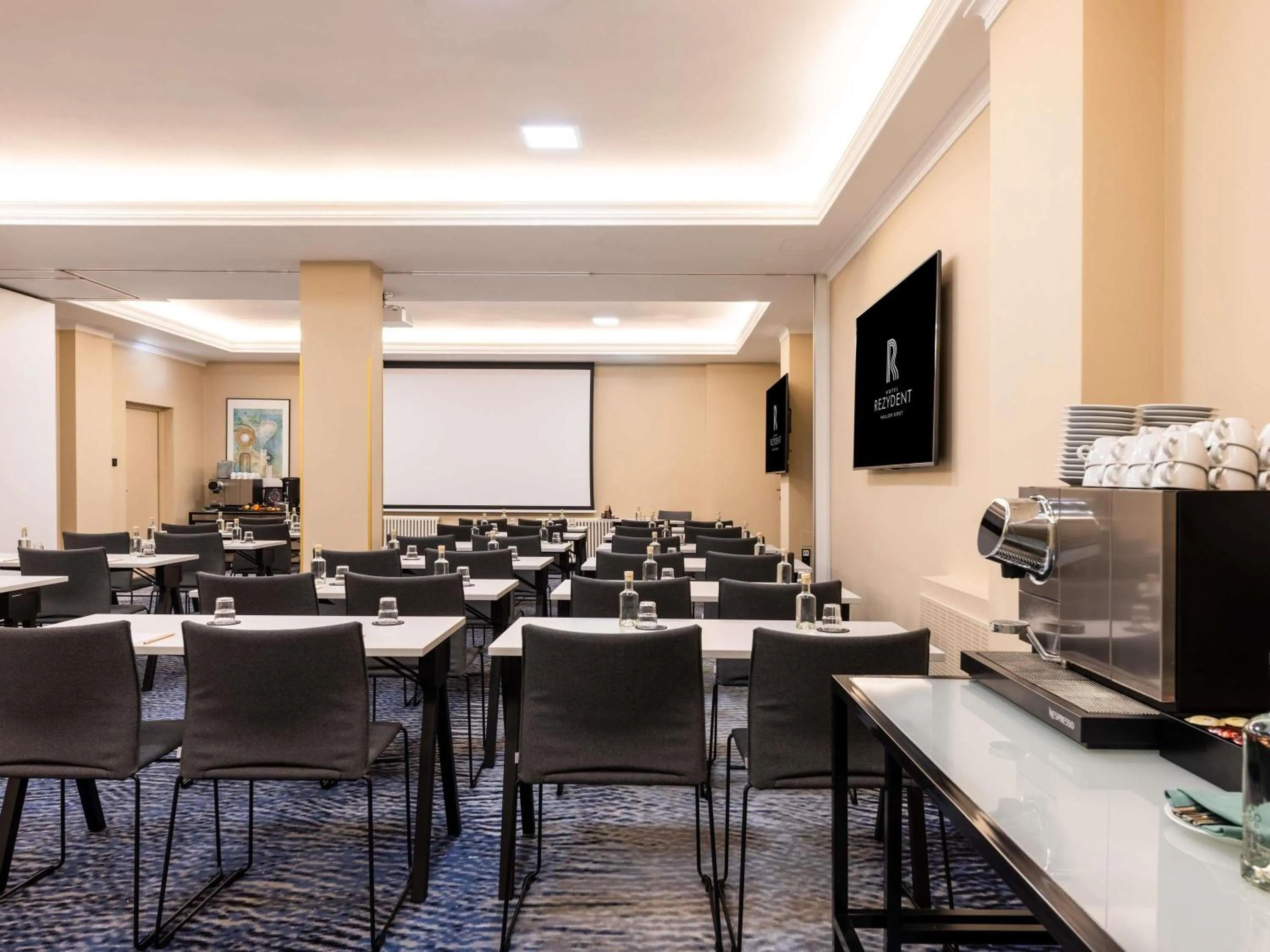 Meeting/conference room in Rezydent Hotel Sopot - MGallery Collection