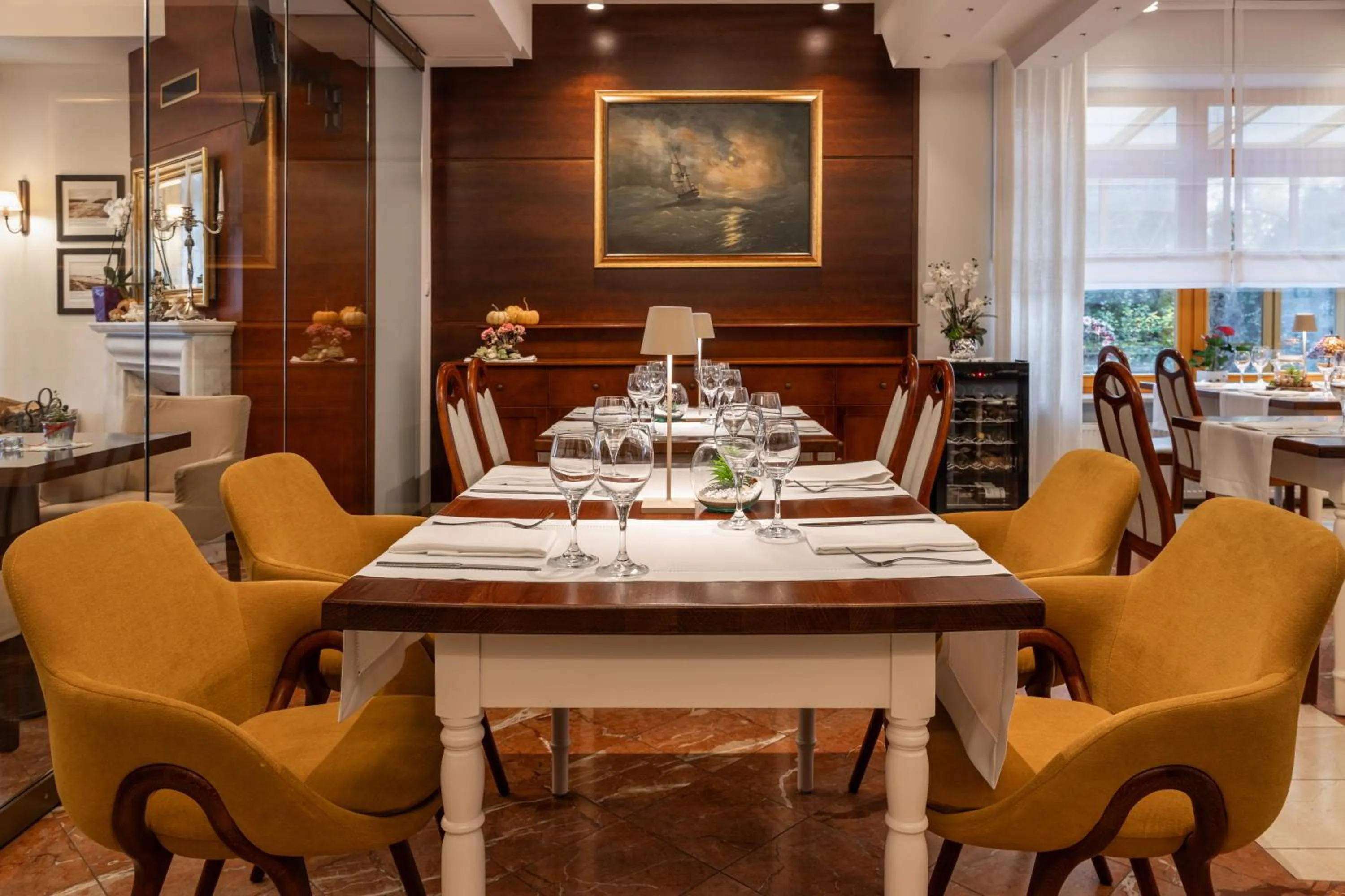 Restaurant/places to eat in Hotel Bartan Gdansk Seaside