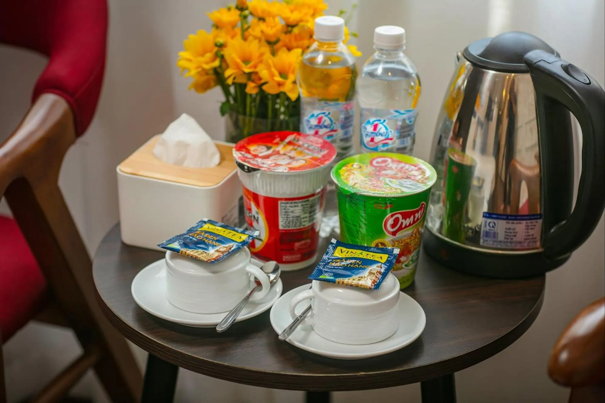 Coffee/tea facilities in Silk Flower Hotel & Spa