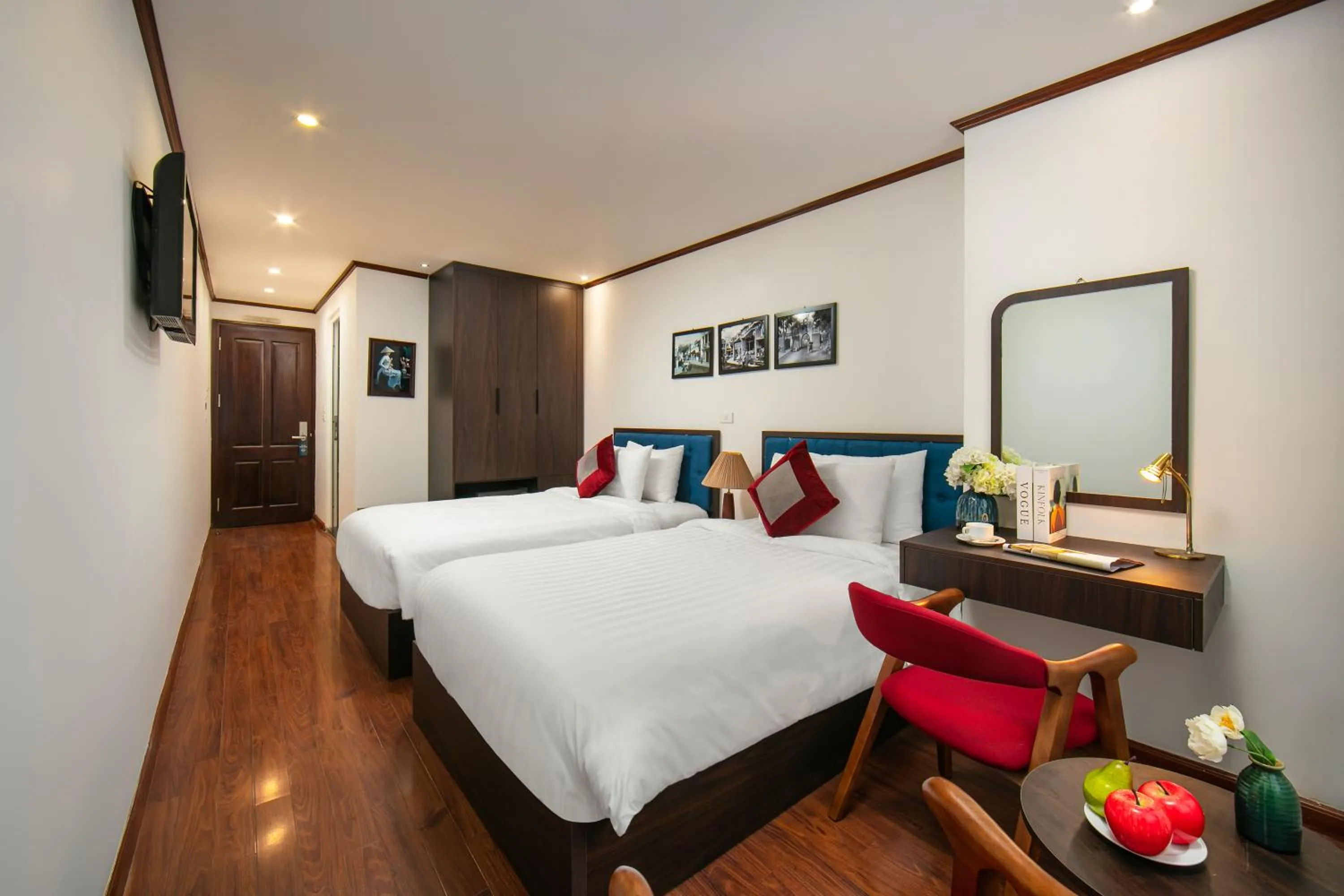 Bed in Silk Flower Hotel & Spa