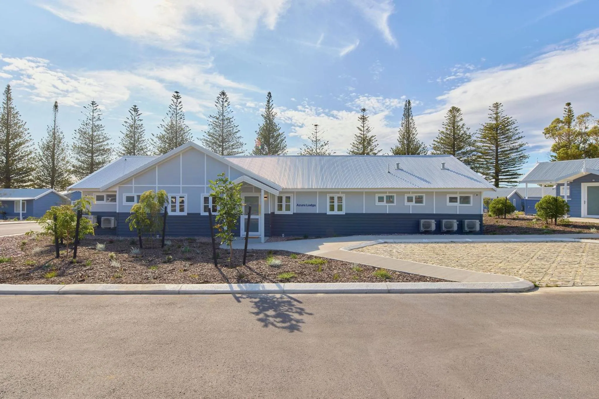 Property building in RAC Esperance Holiday Park