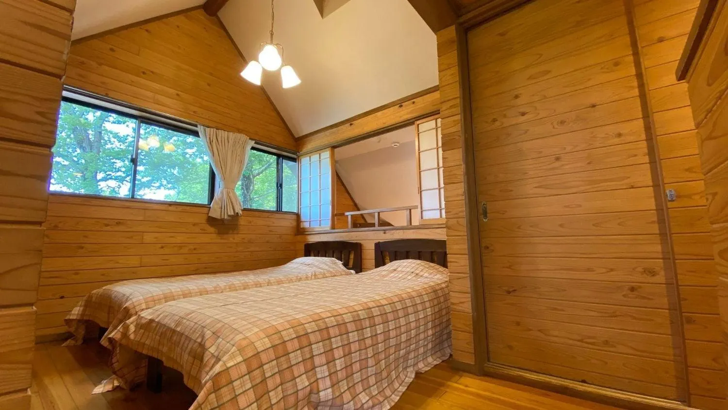 Bedroom, Bed in Tabinoteitaku Yakurai Cottage