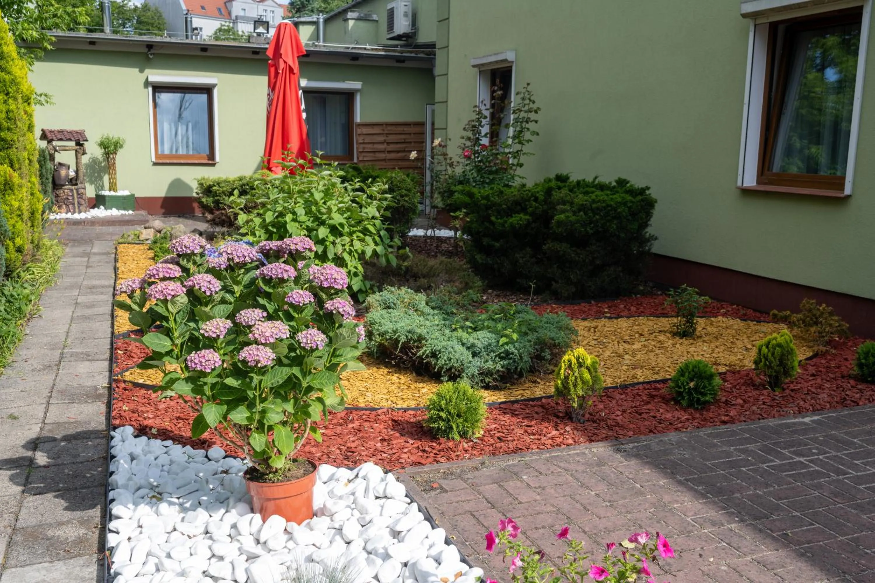 Property building in Hotel Topaz Poznań Centrum