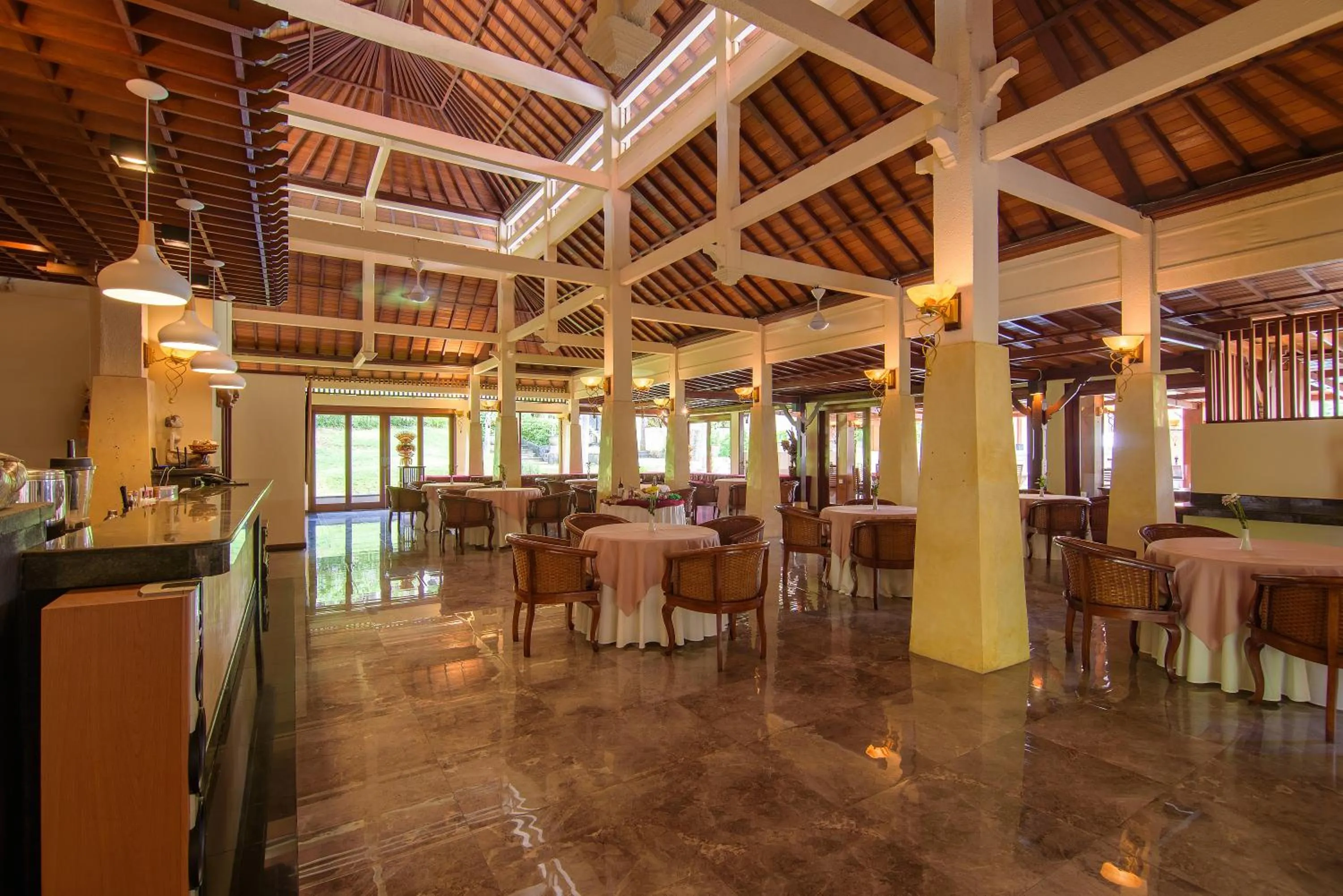 Restaurant/places to eat in Champlung Sari Villa & Spa Ubud