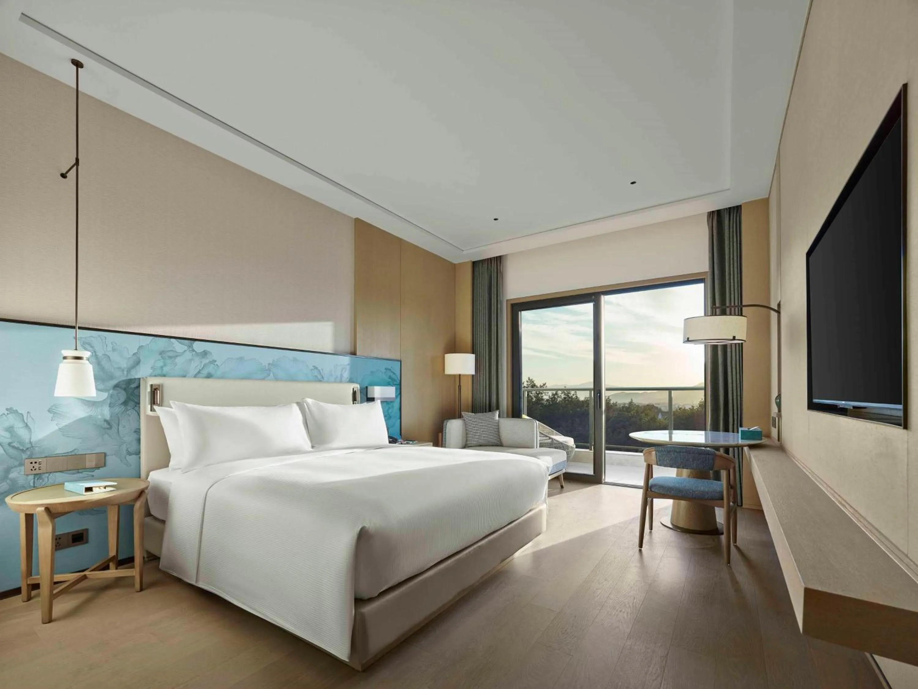 Bedroom, Bed in Doubletree By Hilton Taizhou Shenxianju