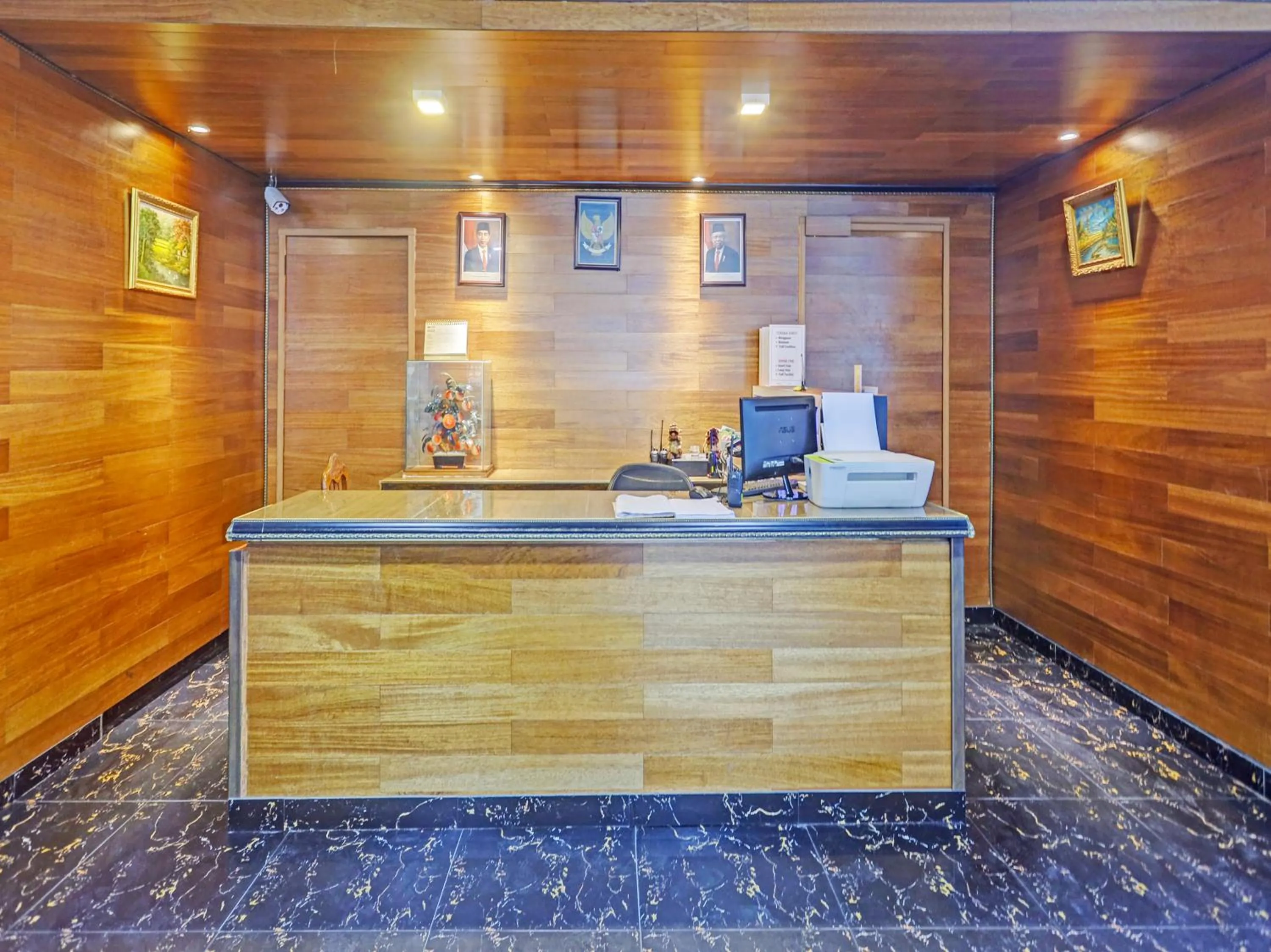Lobby or reception in Hotel O Jasmine 999
