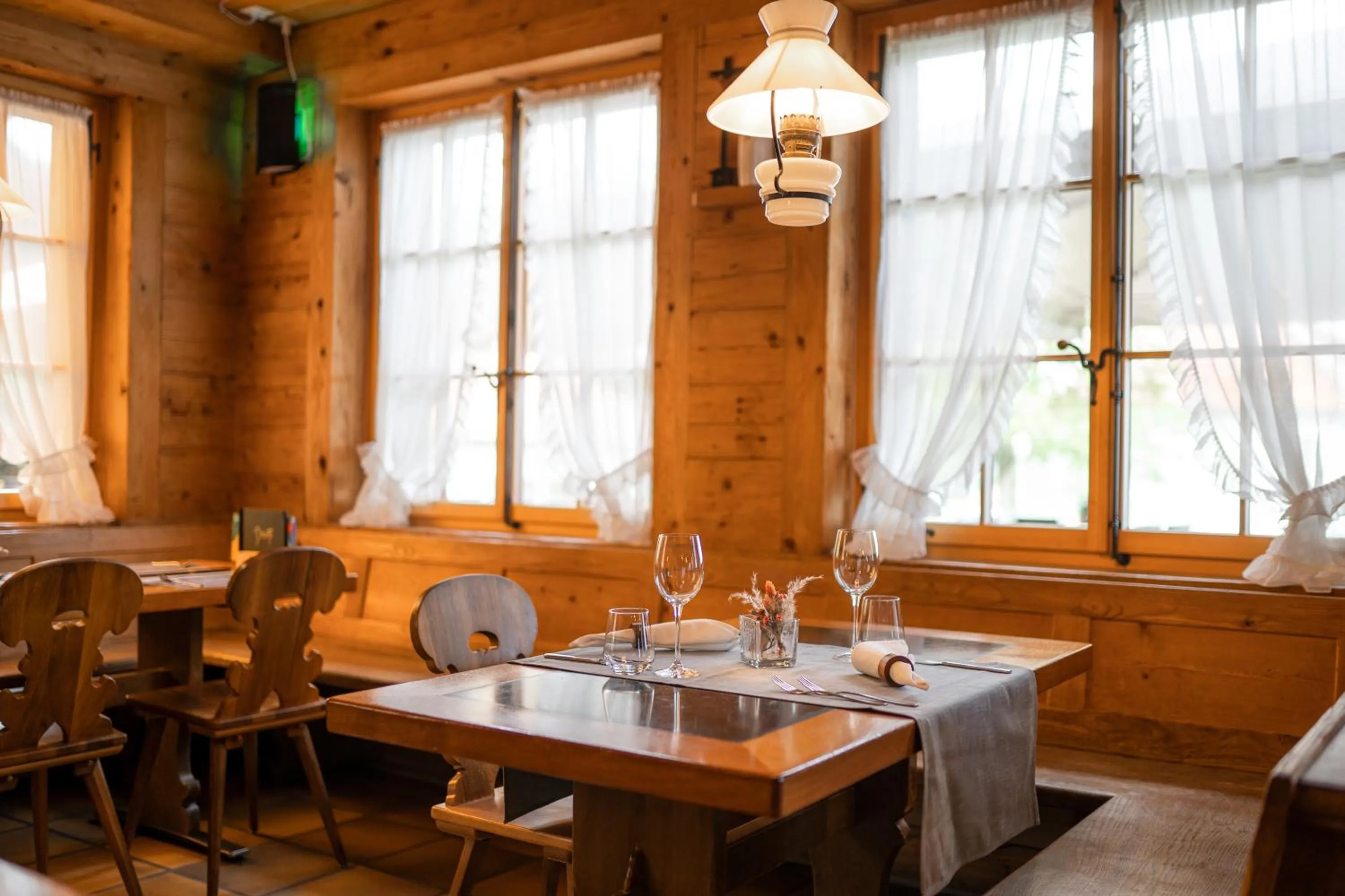 Restaurant/places to eat in Kurhaus Heiligkreuz