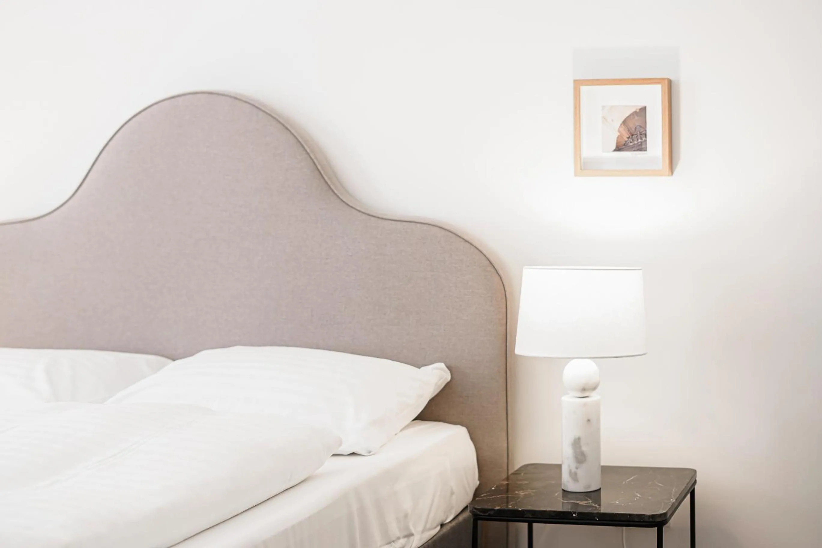 Bed in HeyMi Apartments Zentagasse