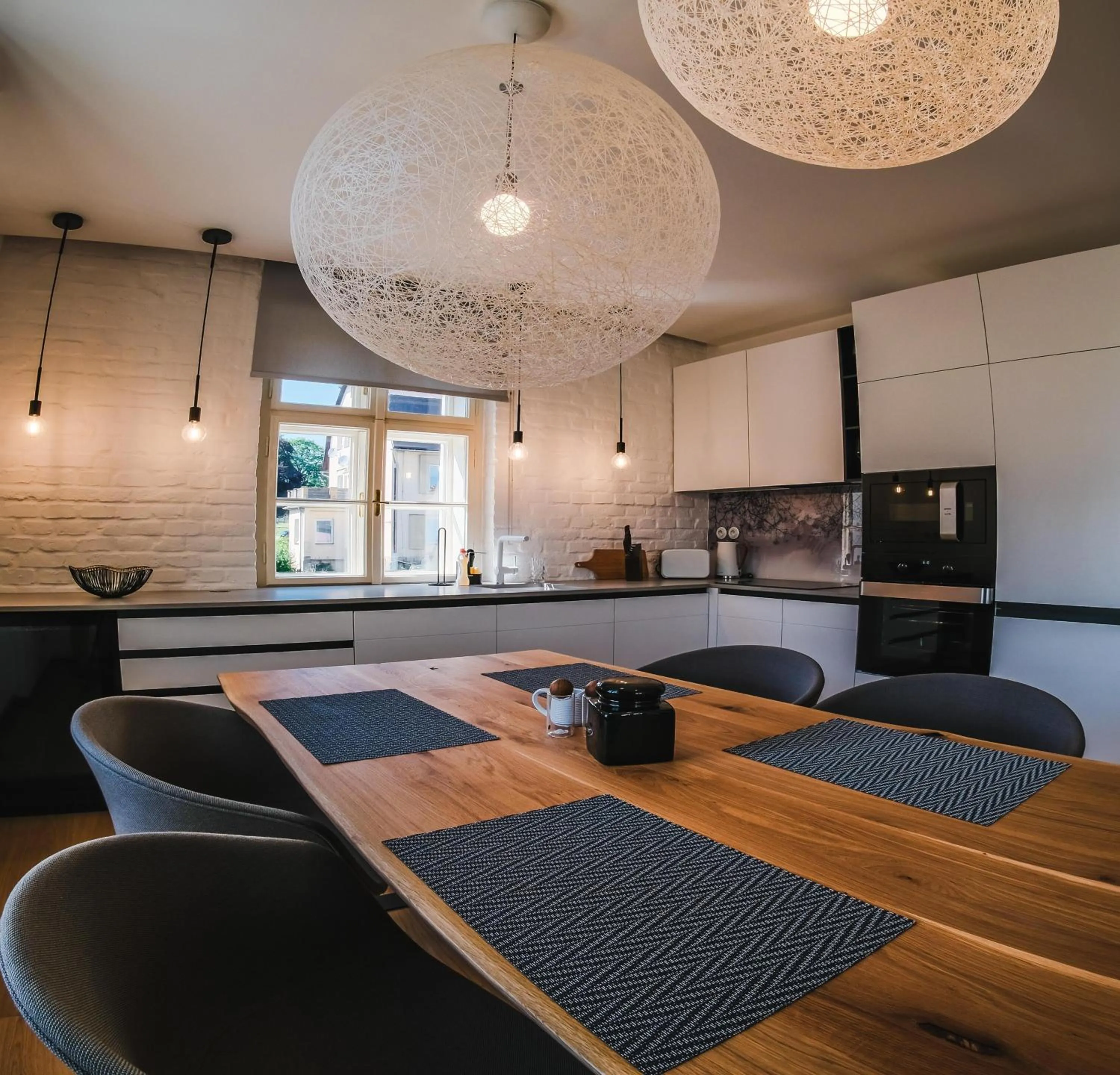 Dining area in Vila Pražská