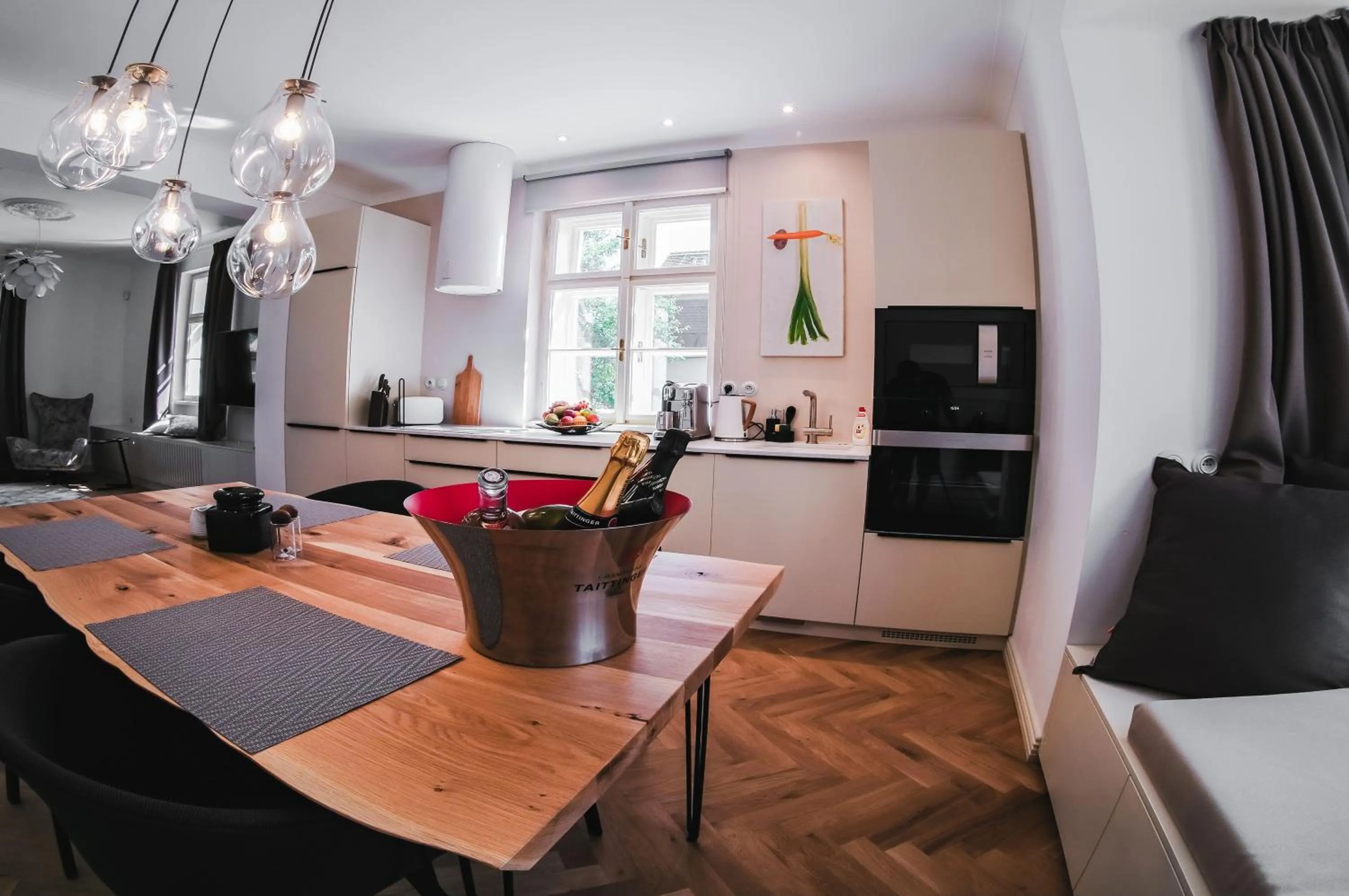 Dining area in Vila Pražská