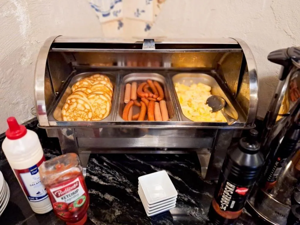 Restaurant/places to eat in Nobilton Hotel