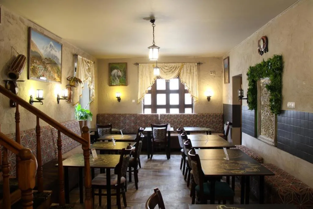 Restaurant/places to eat in Nobilton Hotel