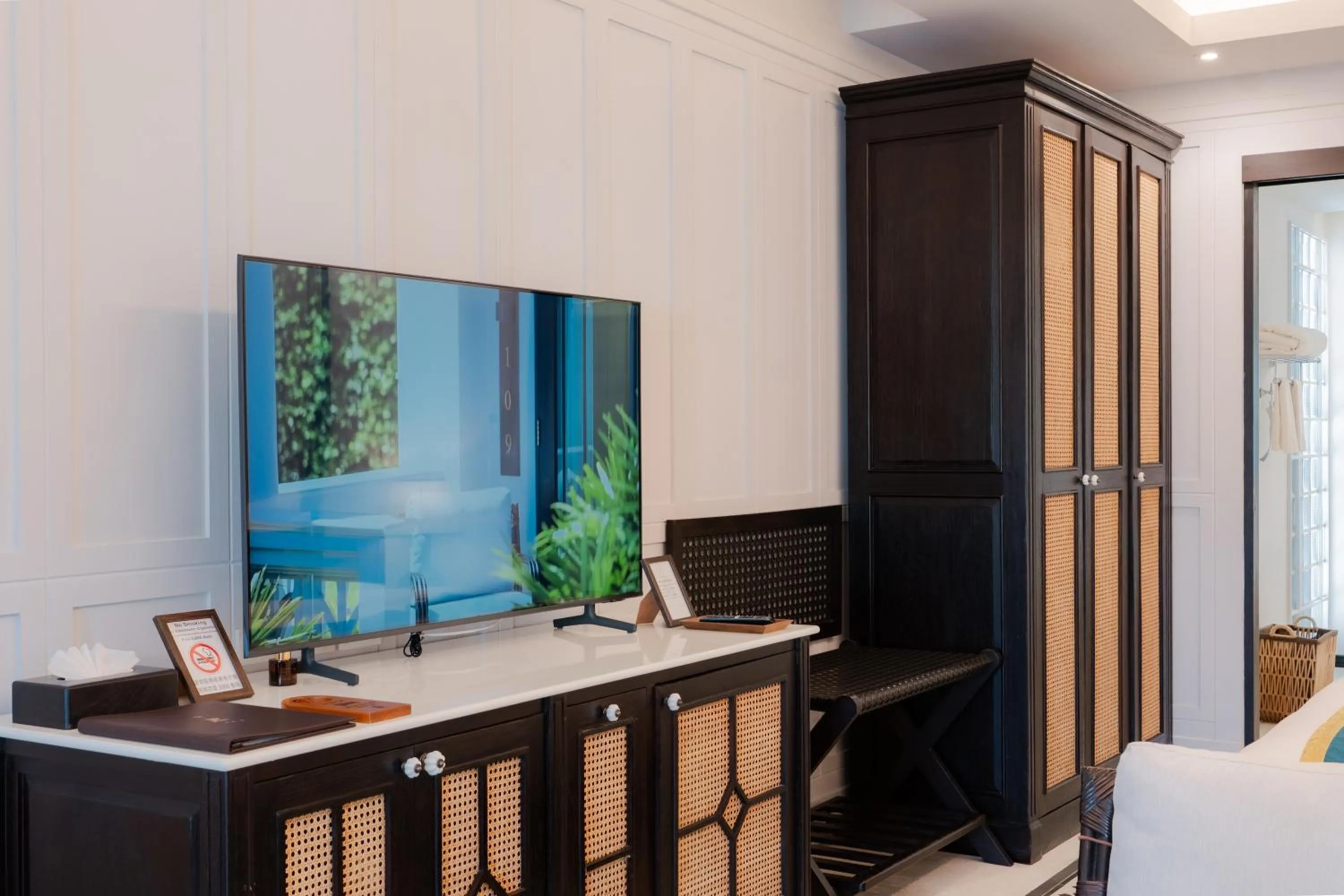 TV and multimedia, Bed in Siri Village Chiang Mai