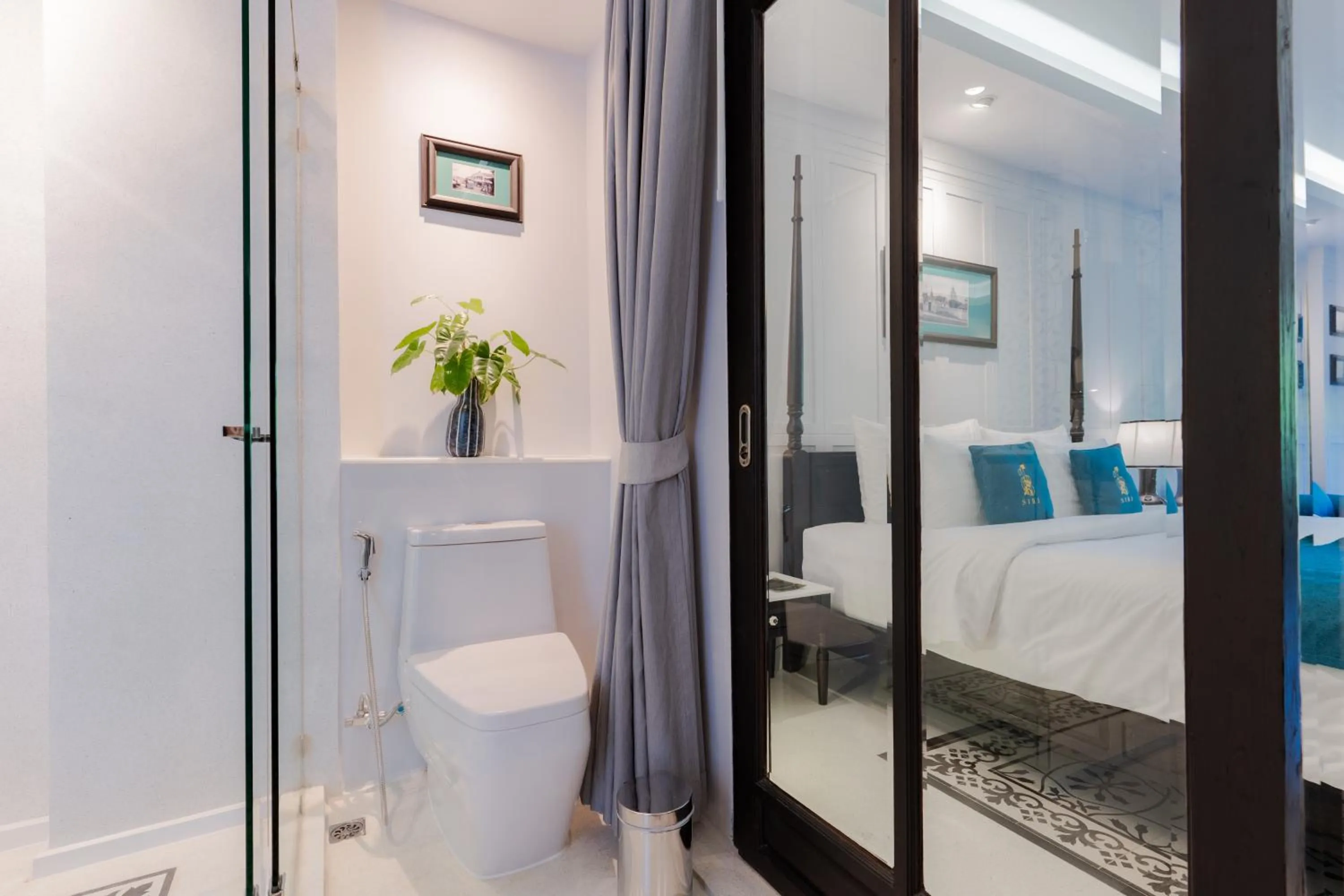 Toilet, Bed in Siri Village Chiang Mai