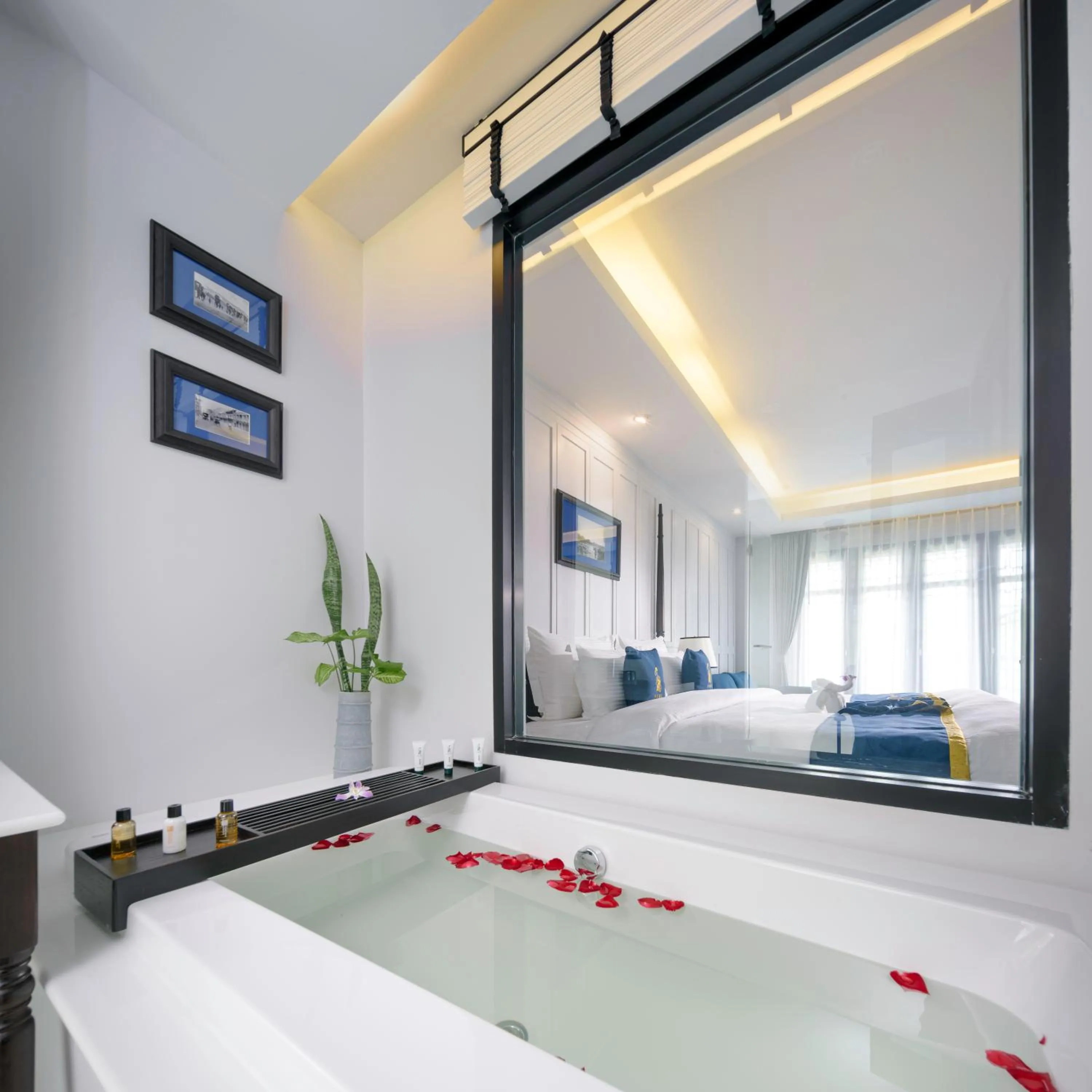 Bath, Bed in Siri Village Chiang Mai