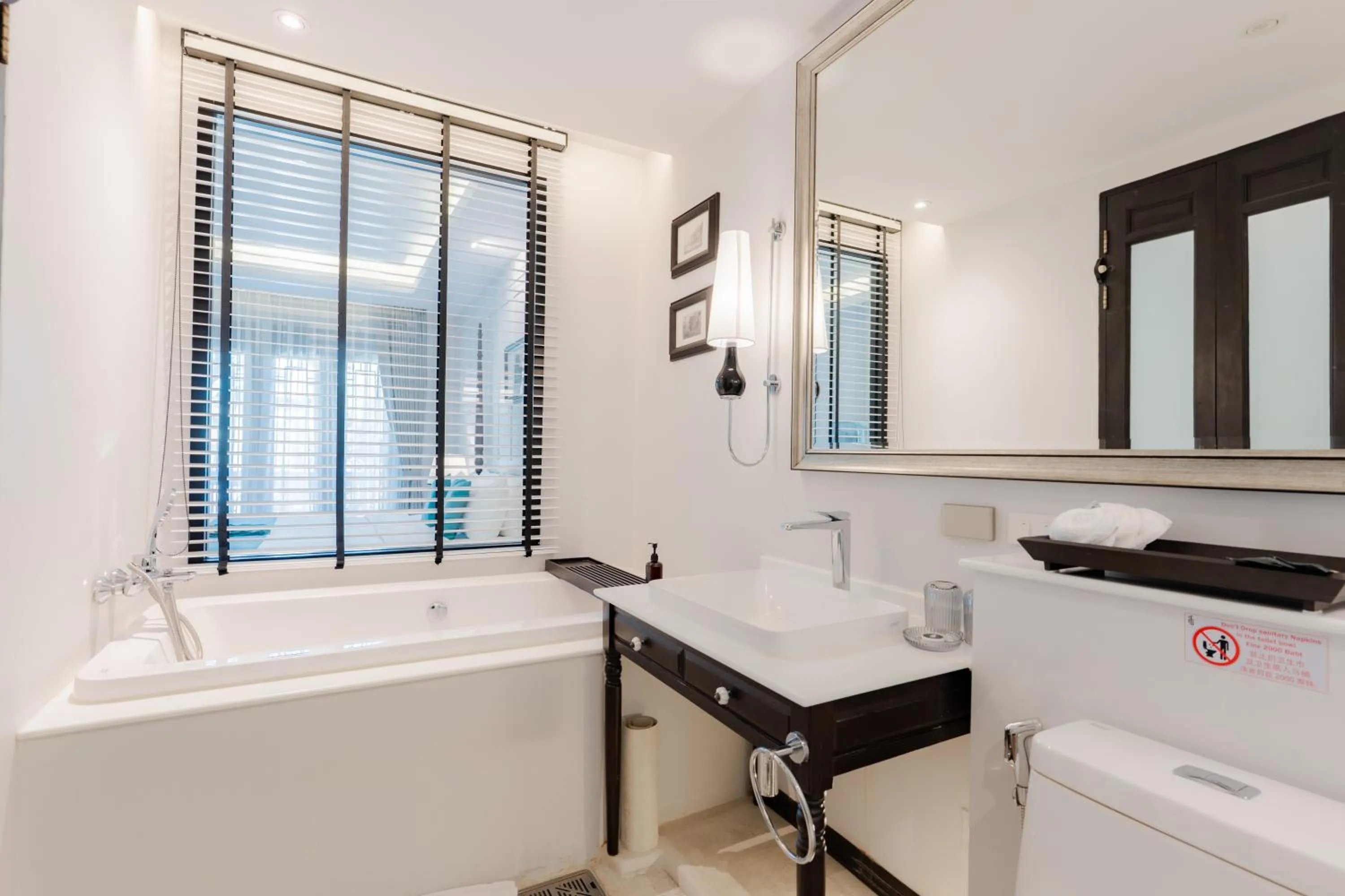 Toilet in Siri Village Chiang Mai