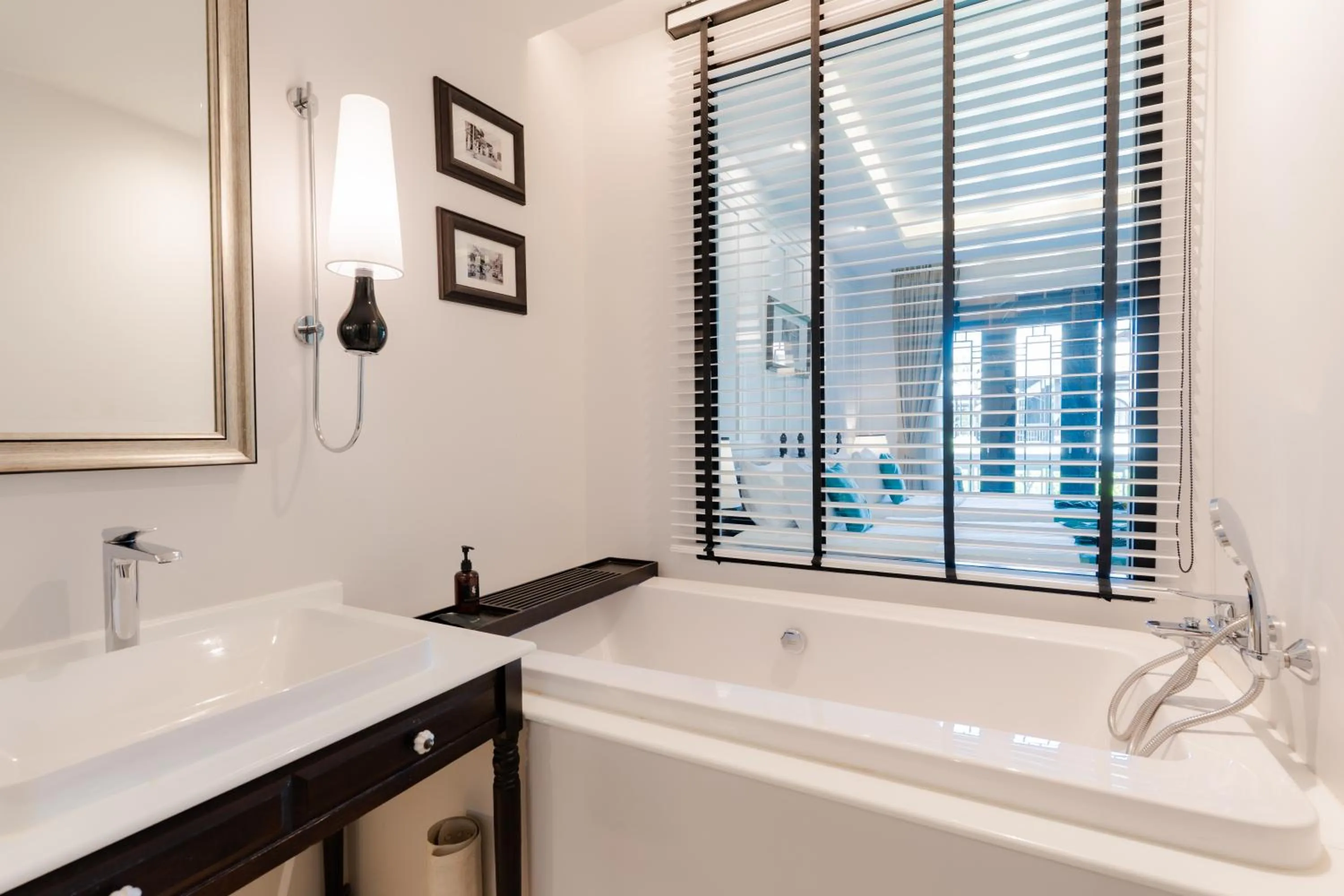 Bath in Siri Village Chiang Mai