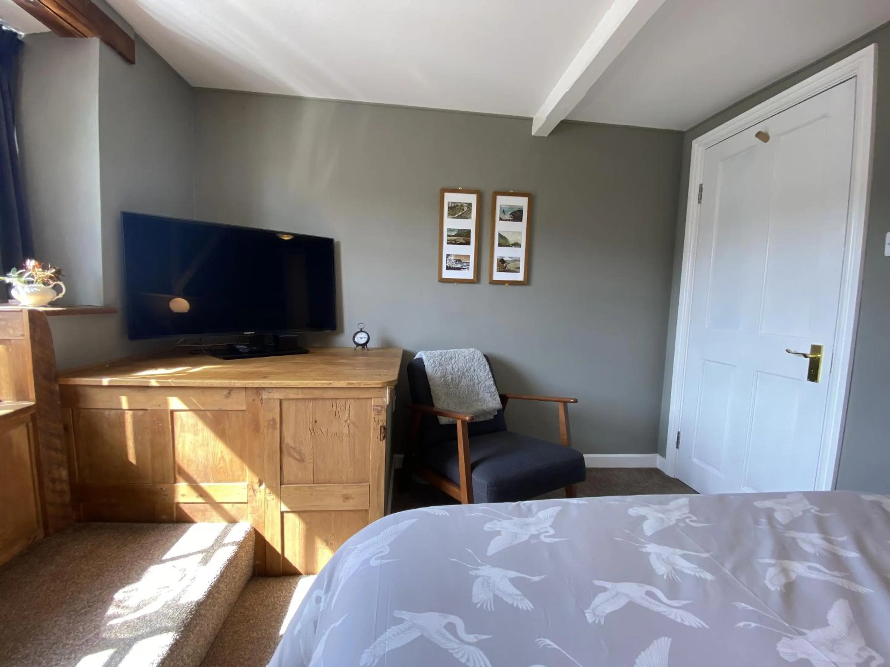 Bedroom, Bed in Tom's of Tregaron