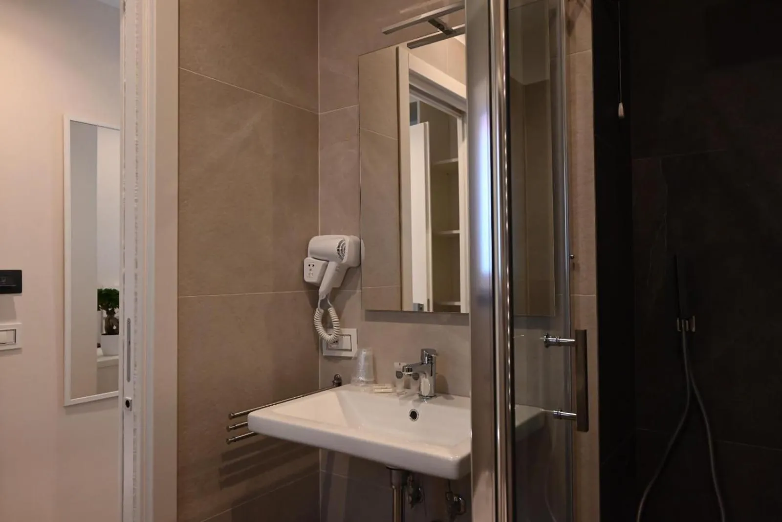 Bathroom in B&B Palazzina Avallone