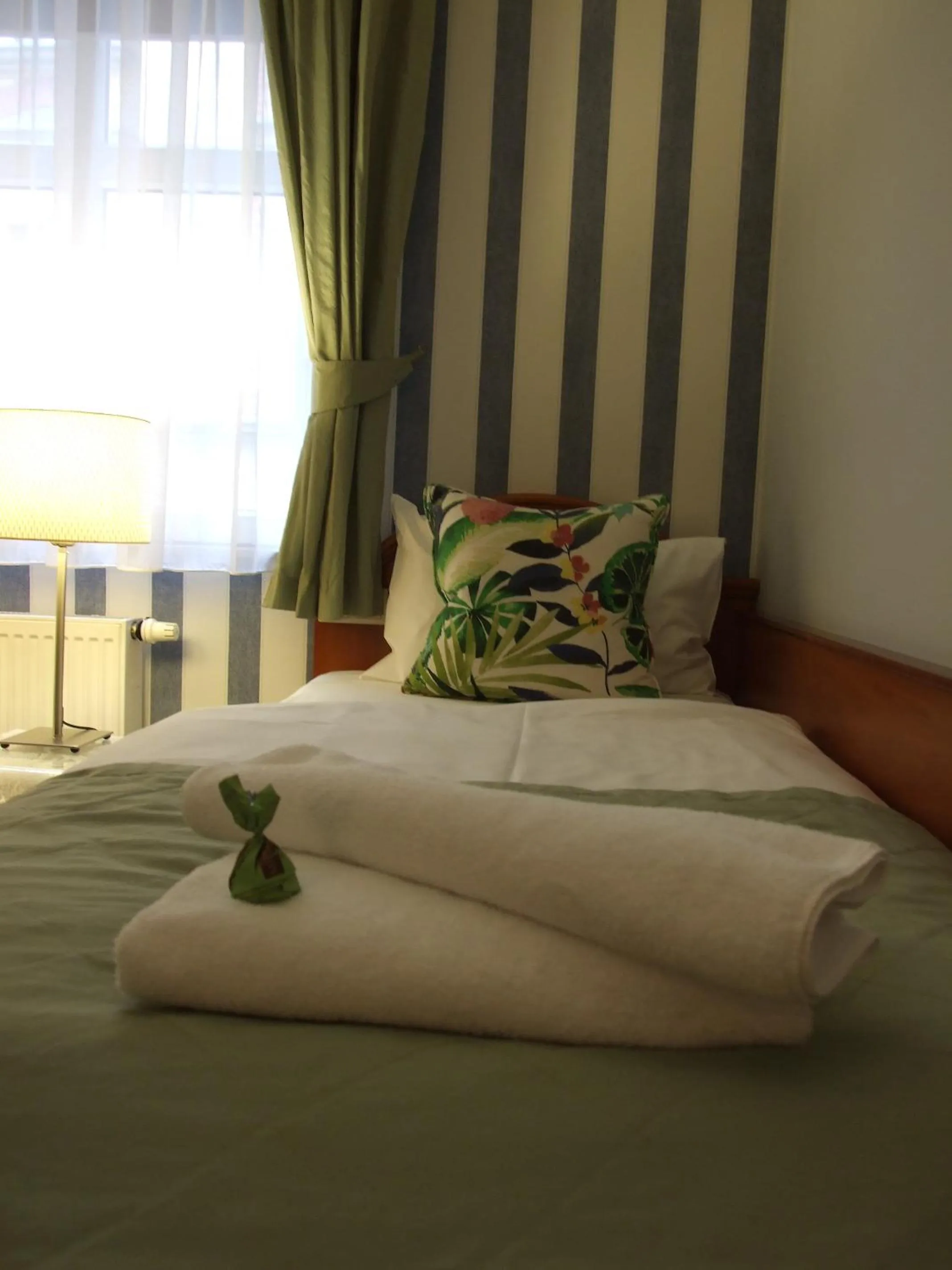 Photo of the whole room, Bed in Hotel Stare Miasto Old Town
