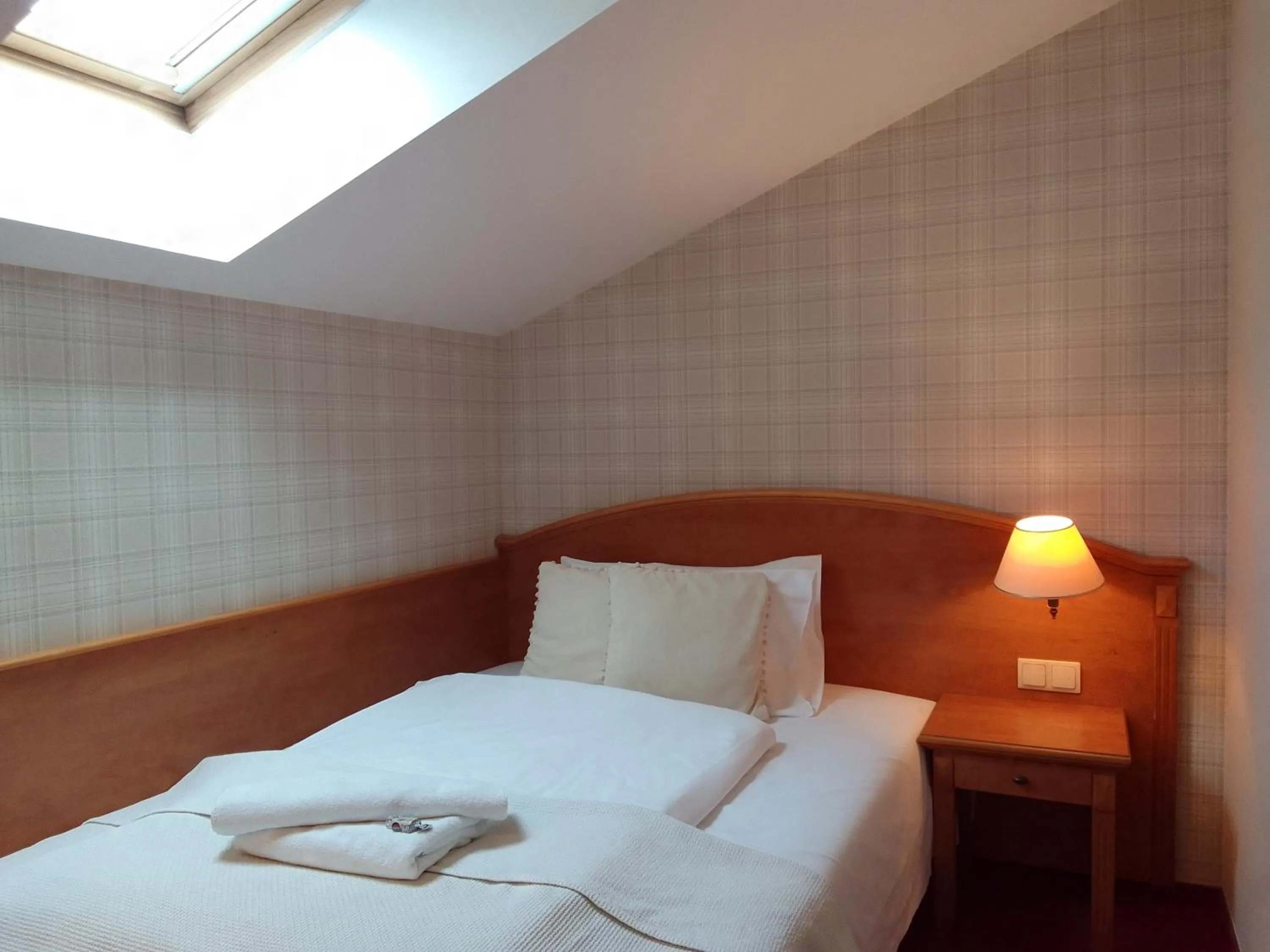 Photo of the whole room, Bed in Hotel Stare Miasto Old Town