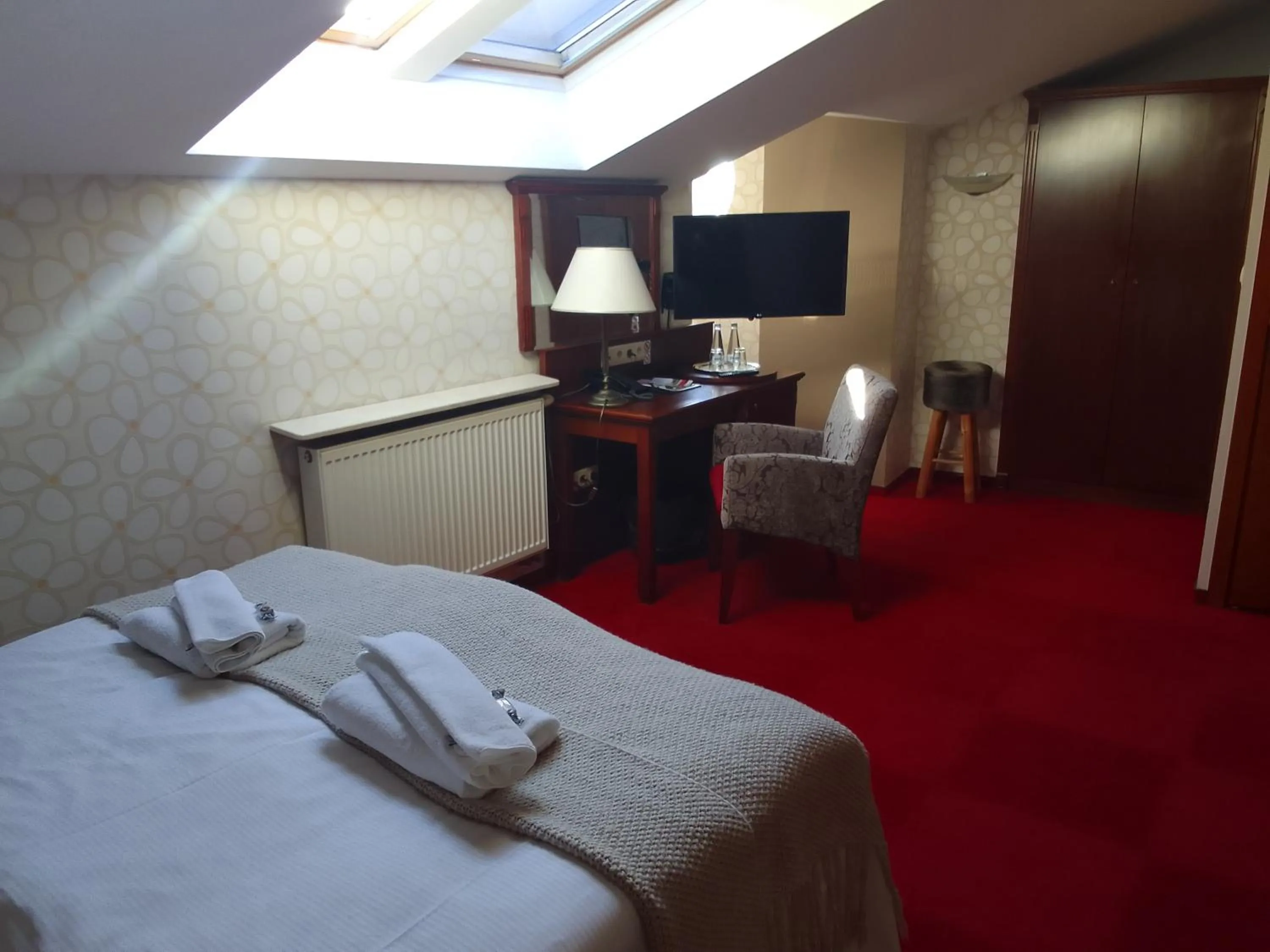 TV and multimedia, Bed in Hotel Stare Miasto Old Town