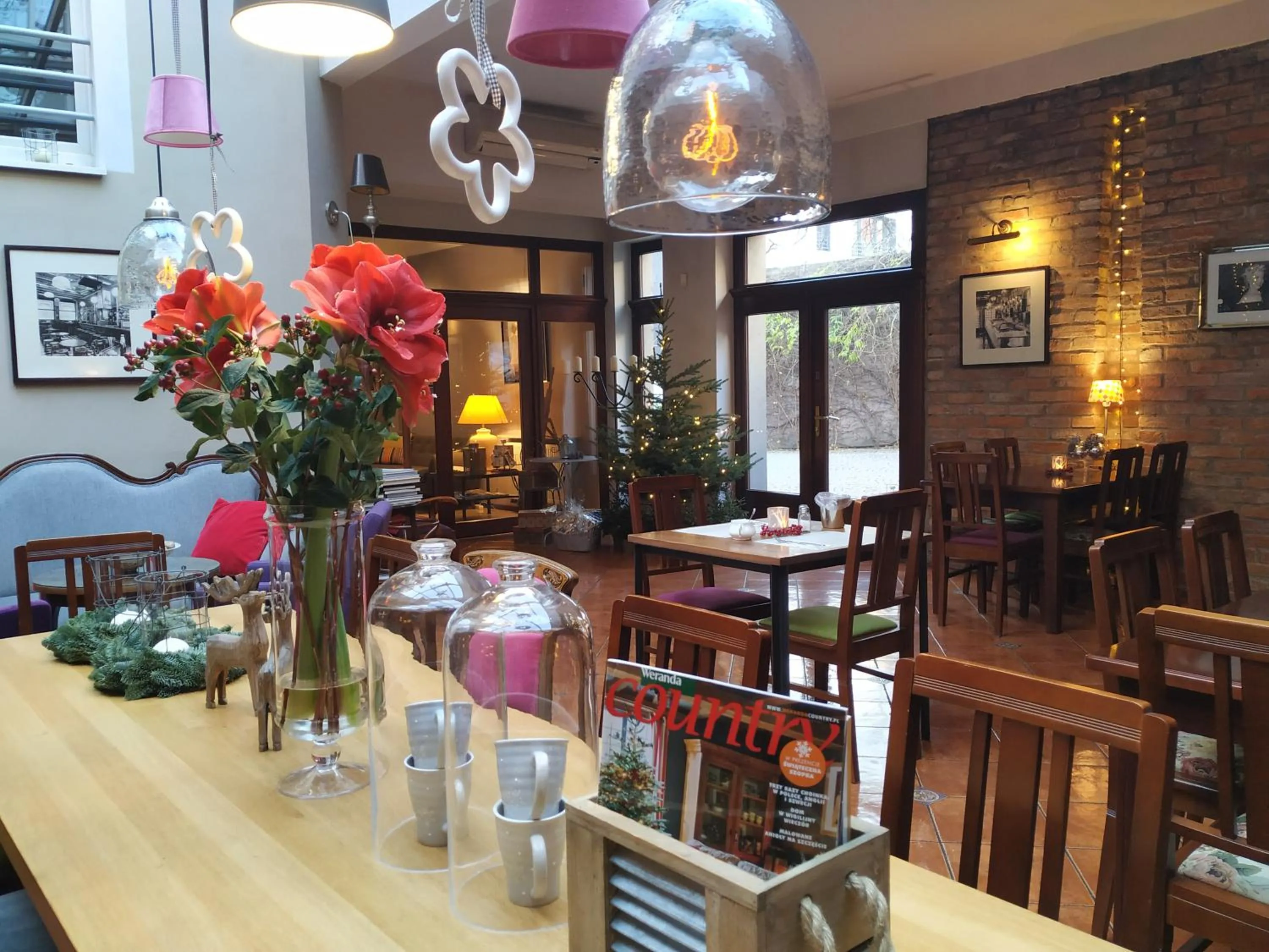 Communal lounge/ TV room in Hotel Stare Miasto Old Town