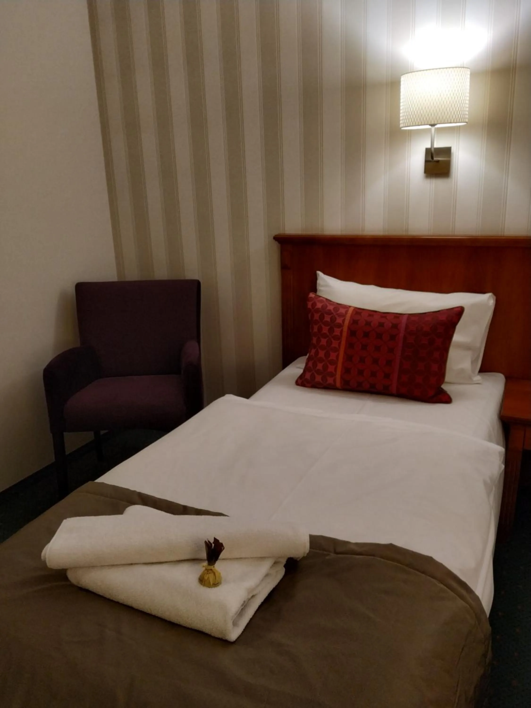 Bedroom, Bed in Hotel Stare Miasto Old Town