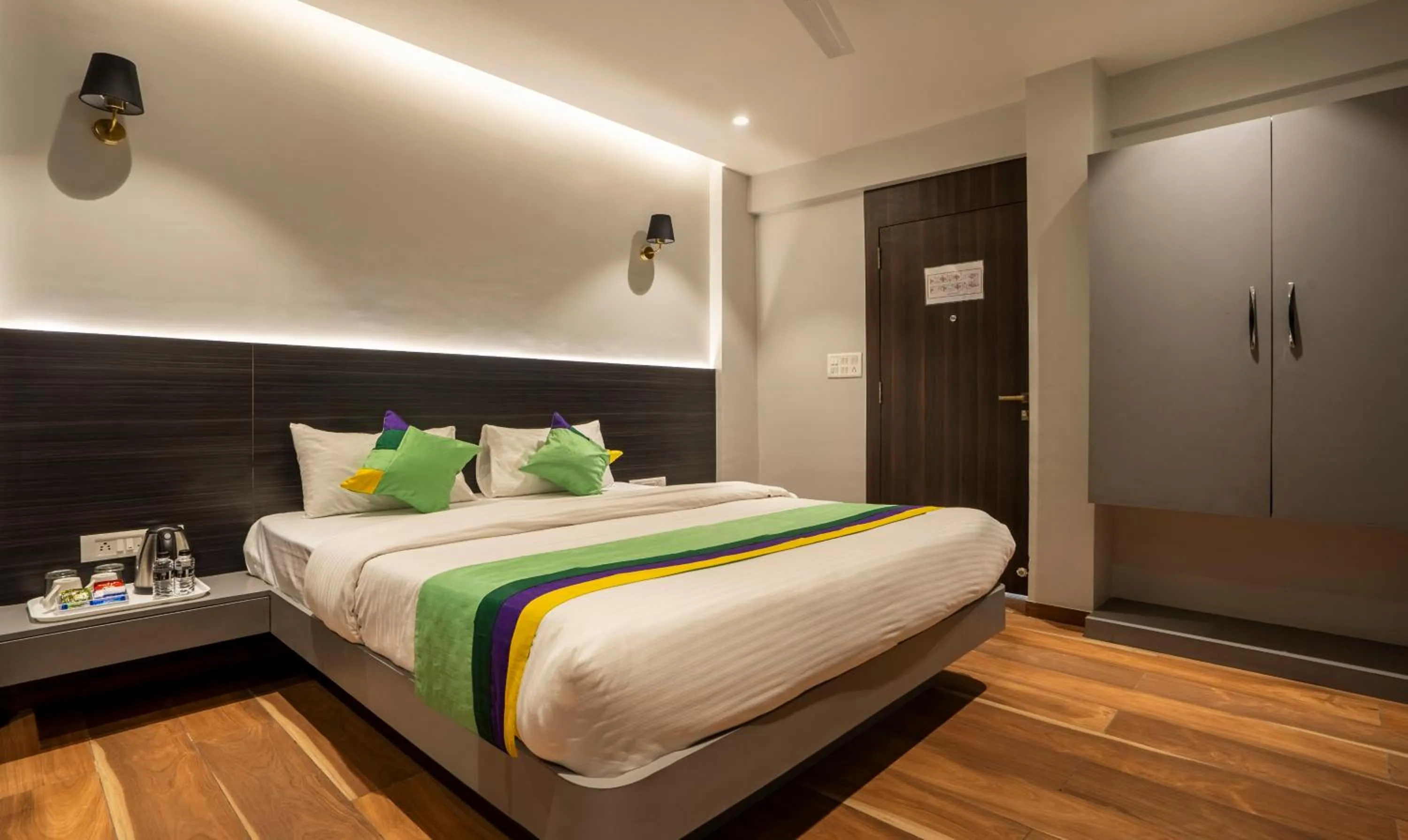 Bed in Treebo Prasha