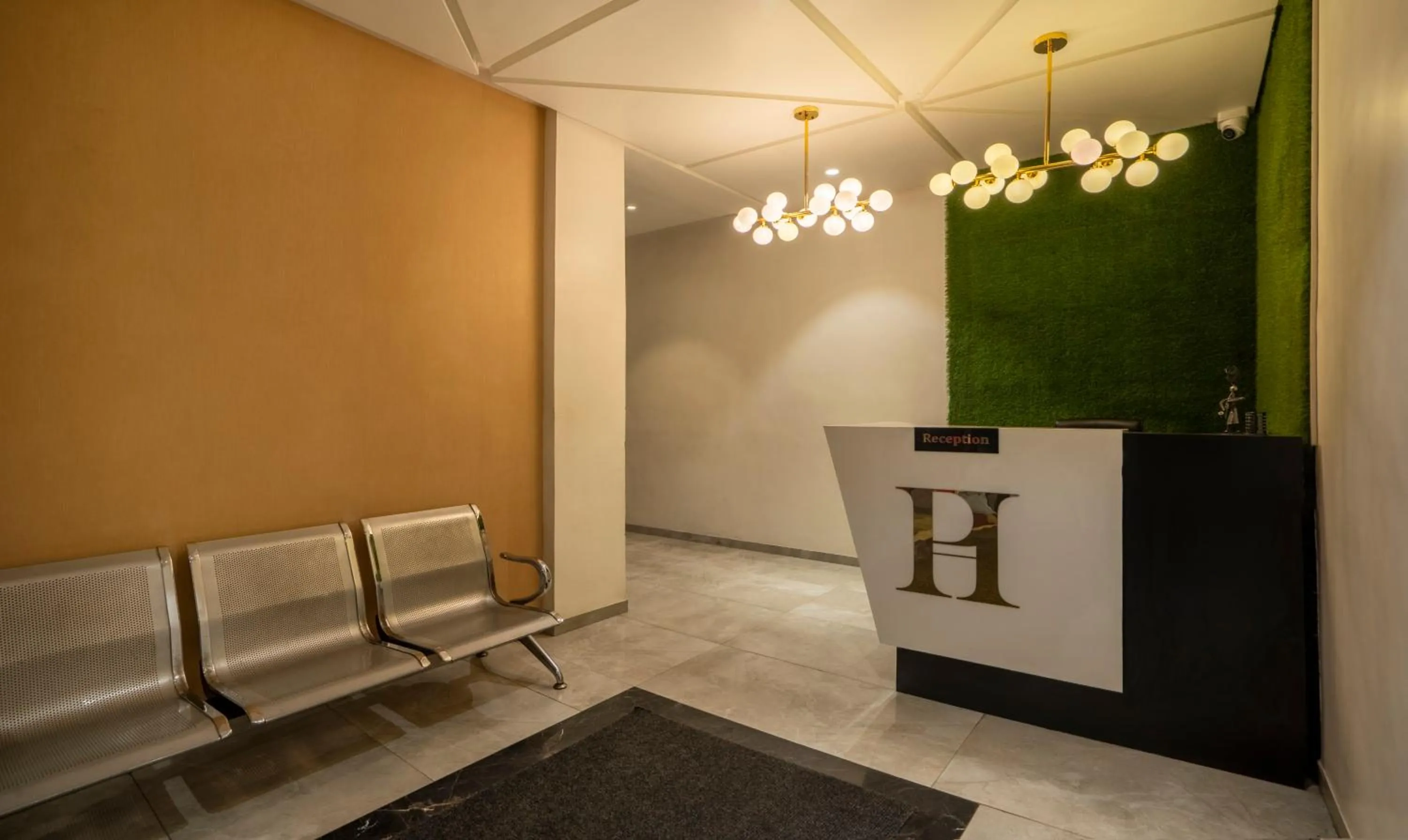 Lobby or reception in Treebo Prasha