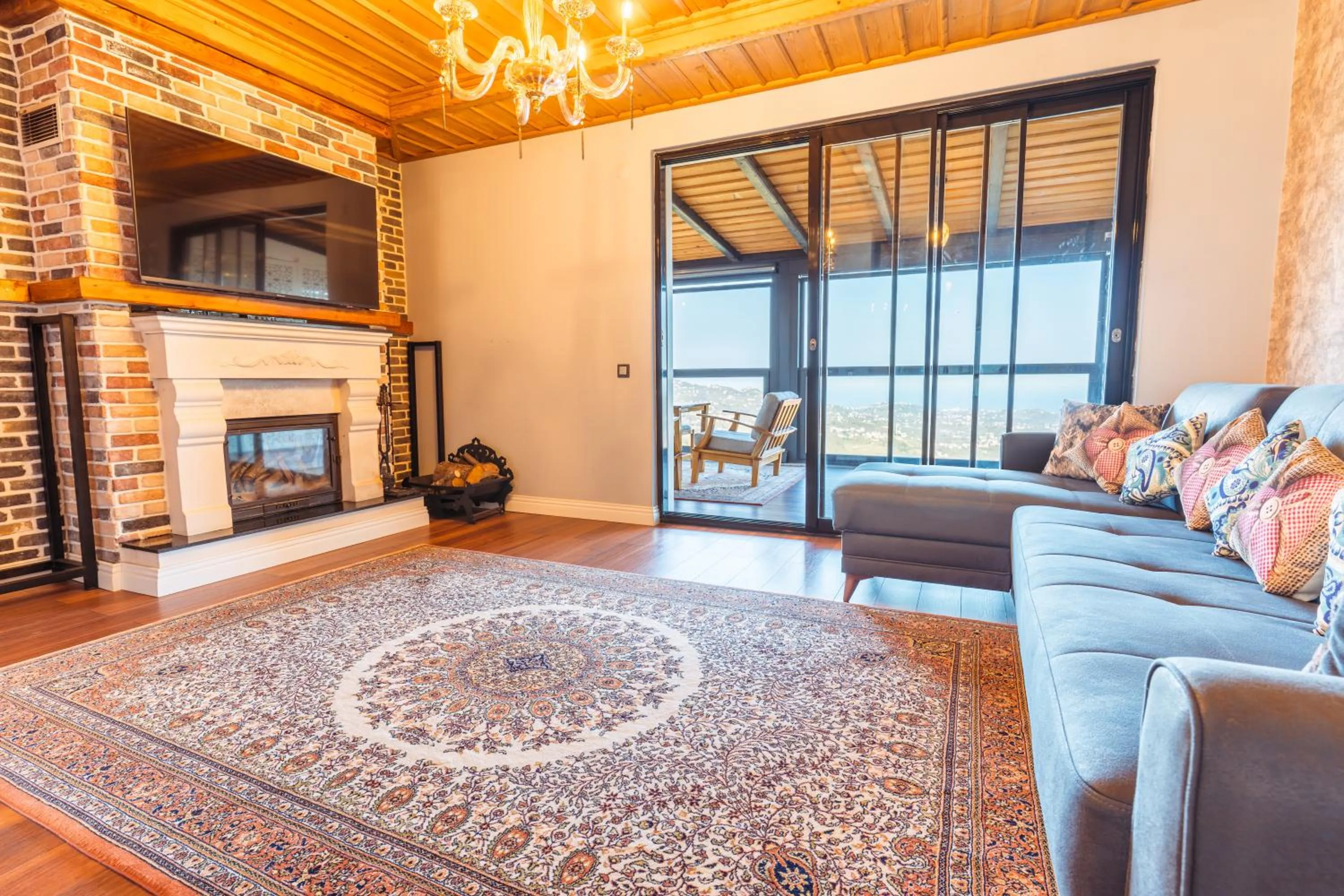 Living room in POISON GARDEN SUİTE