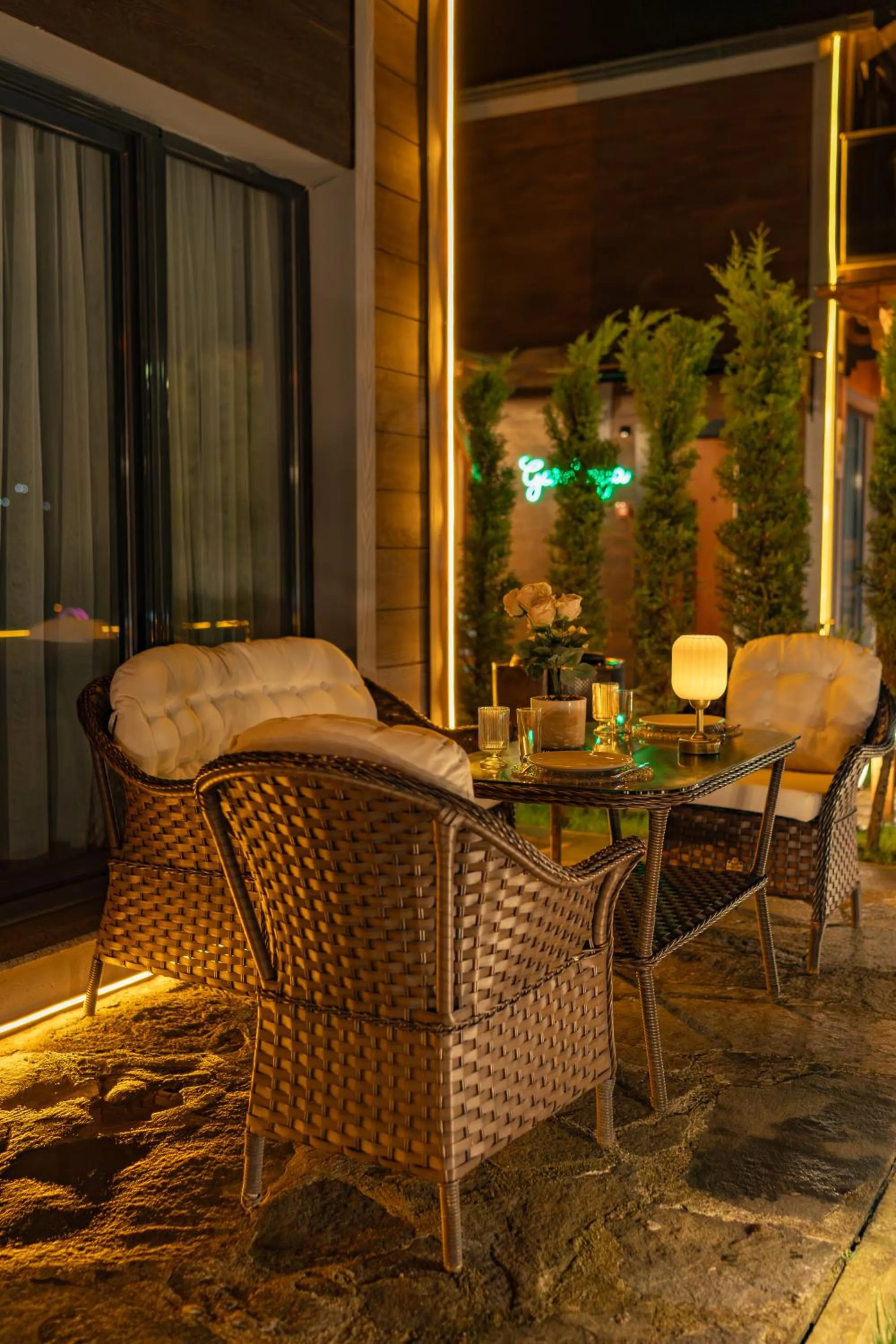 Patio in POISON GARDEN SUİTE