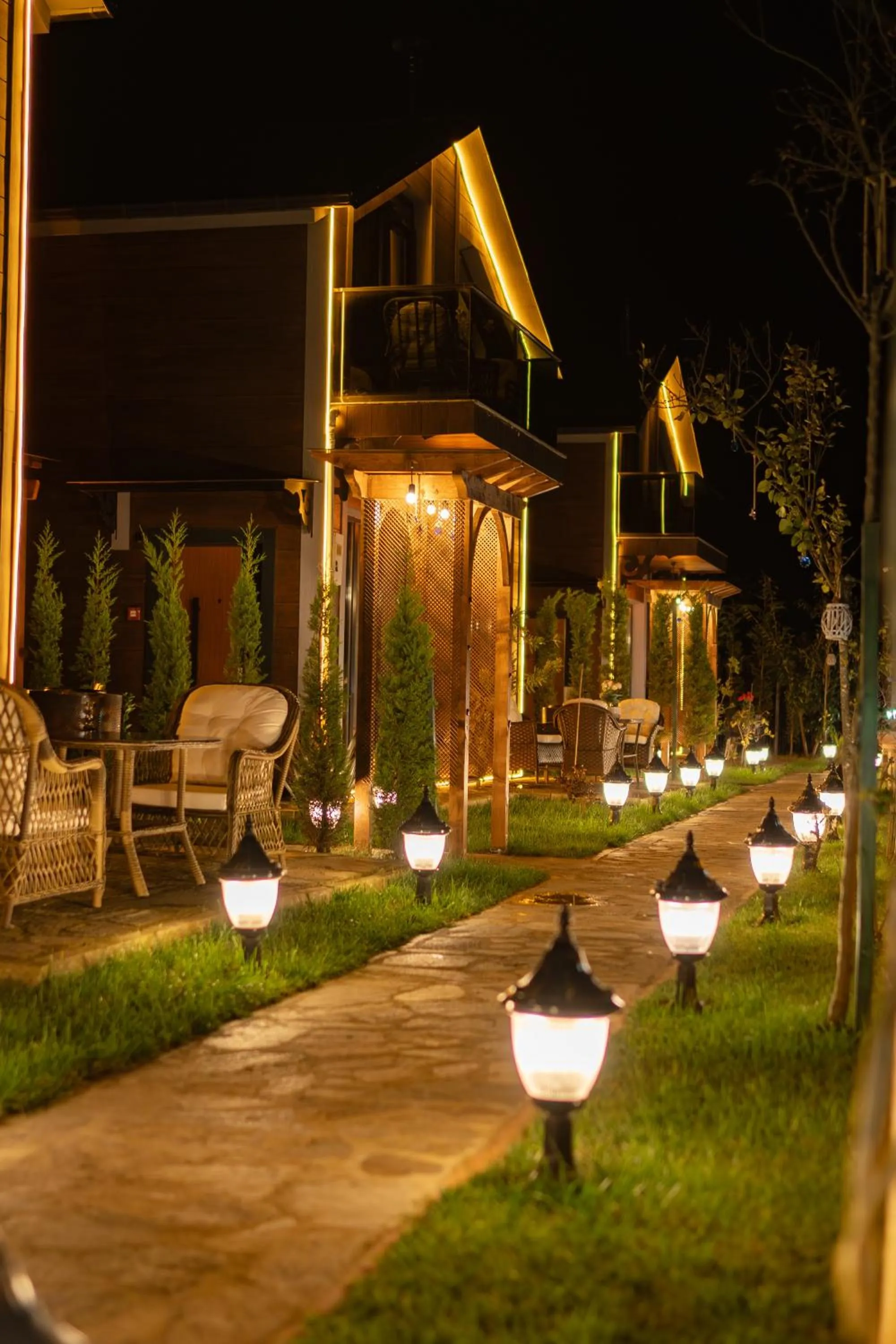 Garden view in POISON GARDEN SUİTE