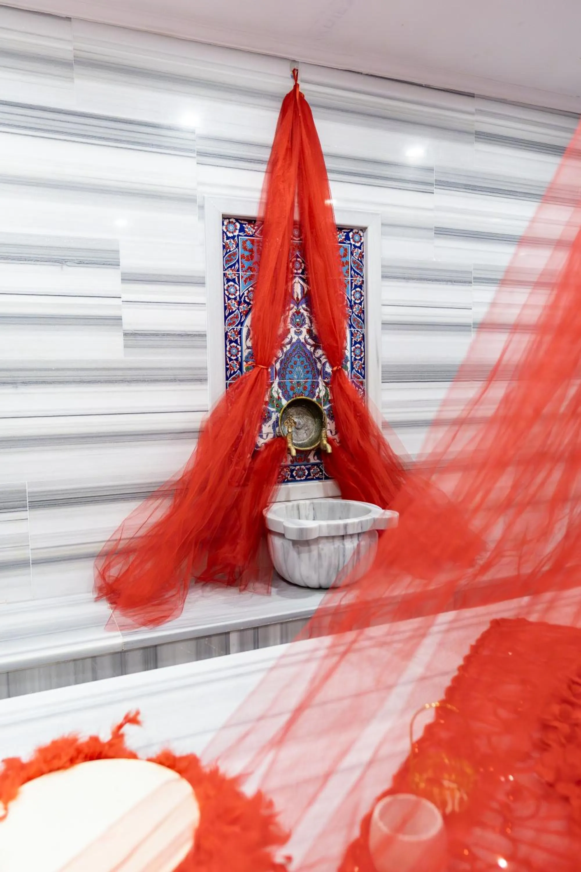 Public Bath in POISON GARDEN SUİTE