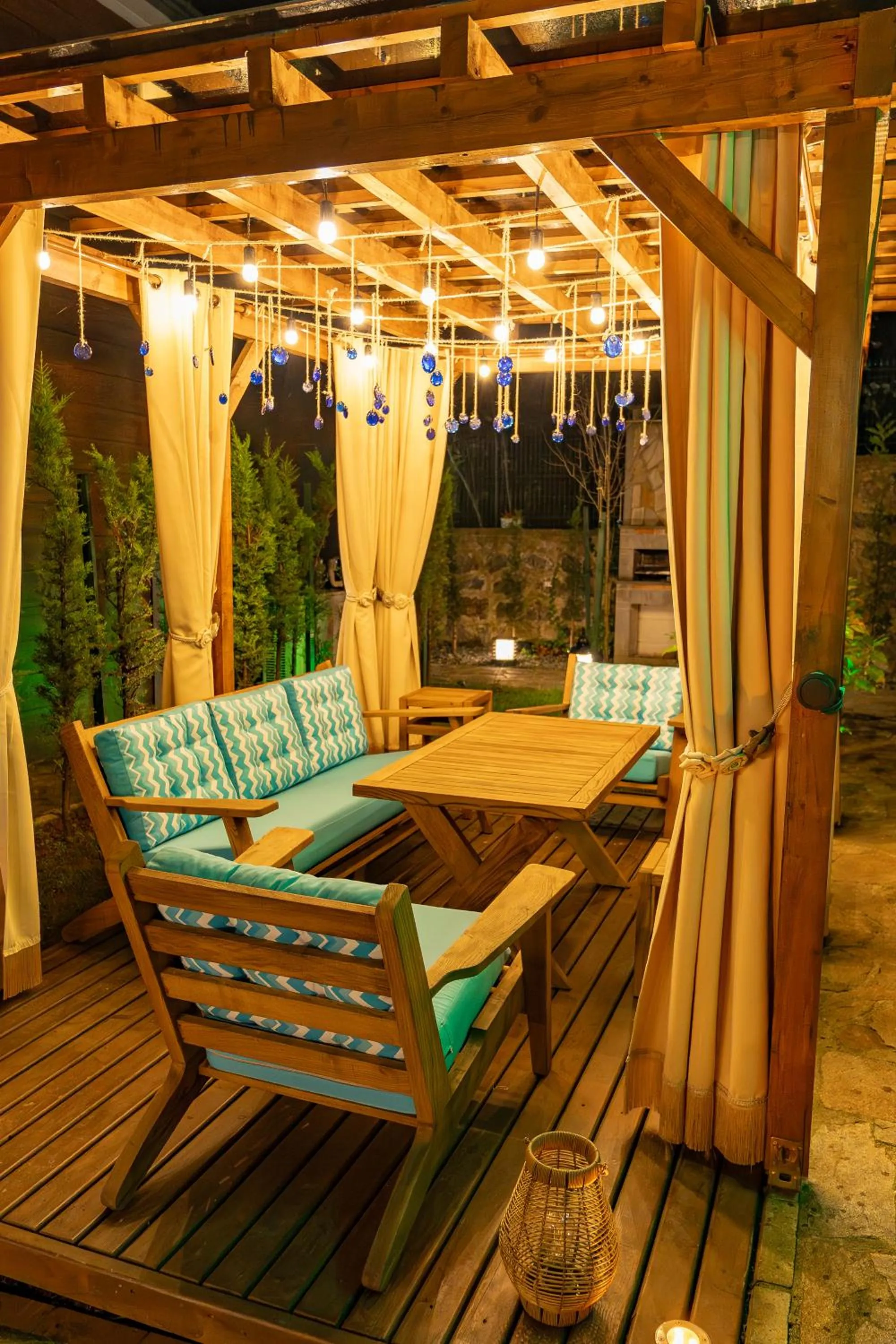 Patio in POISON GARDEN SUİTE