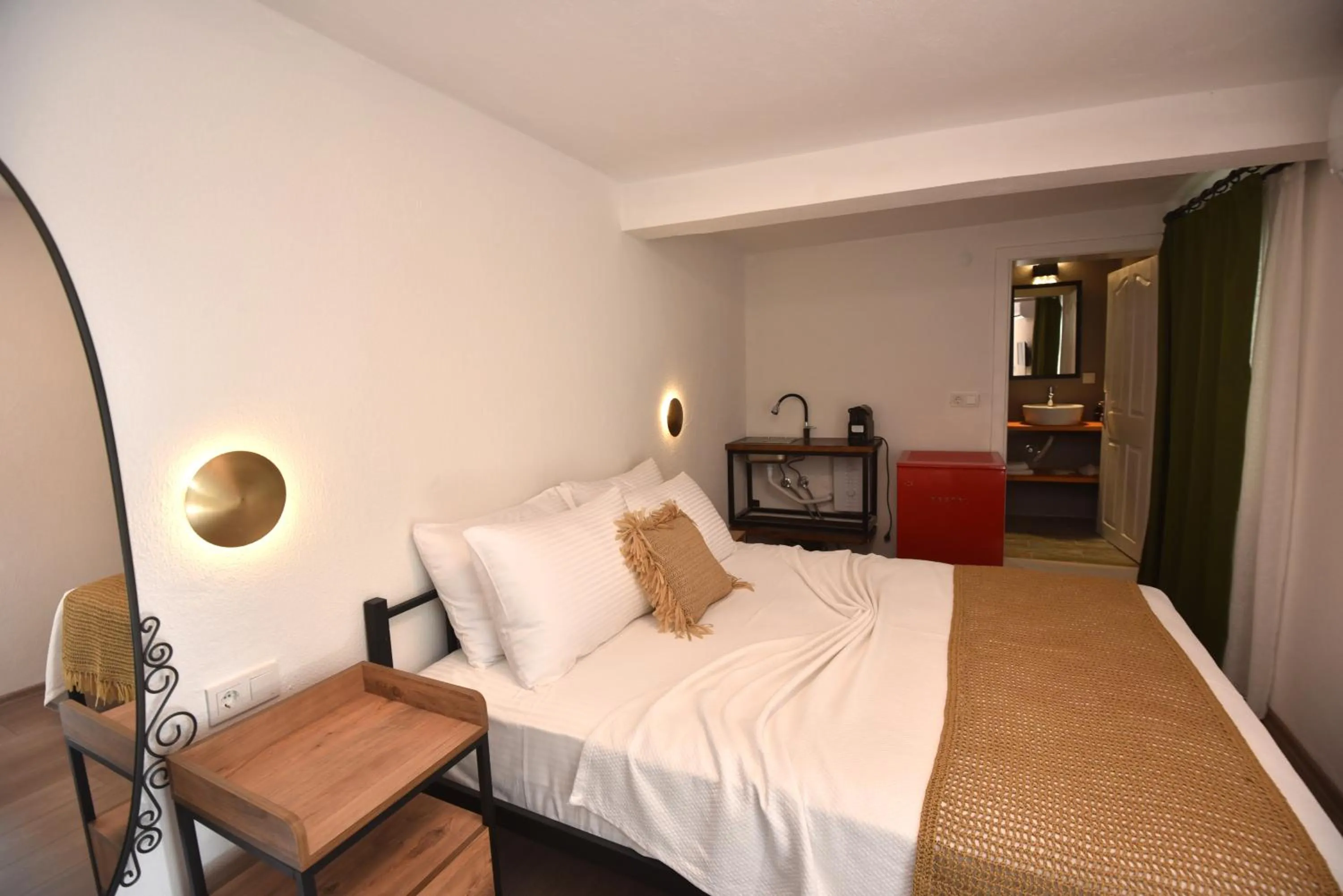 Bed in Benjamin Otel Gumusluk