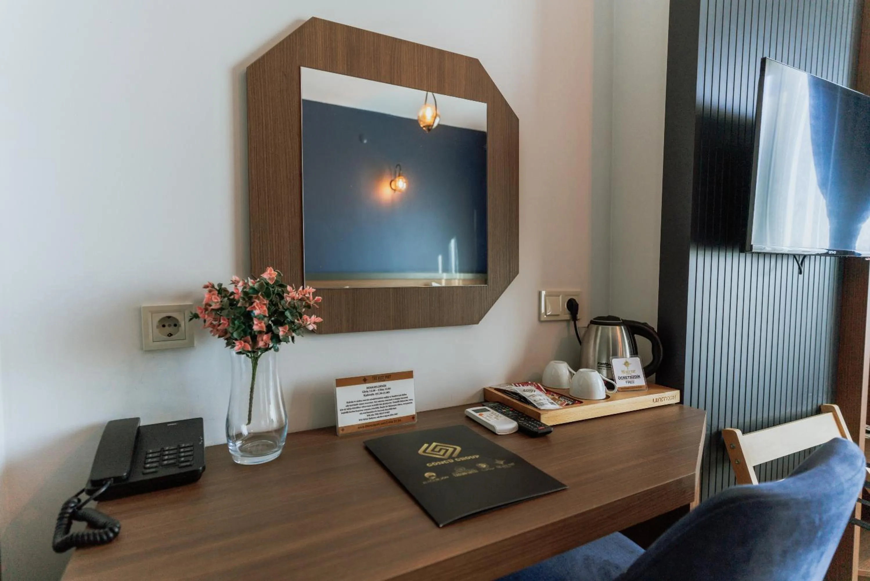 hair dresser in The Rest Port Hotel