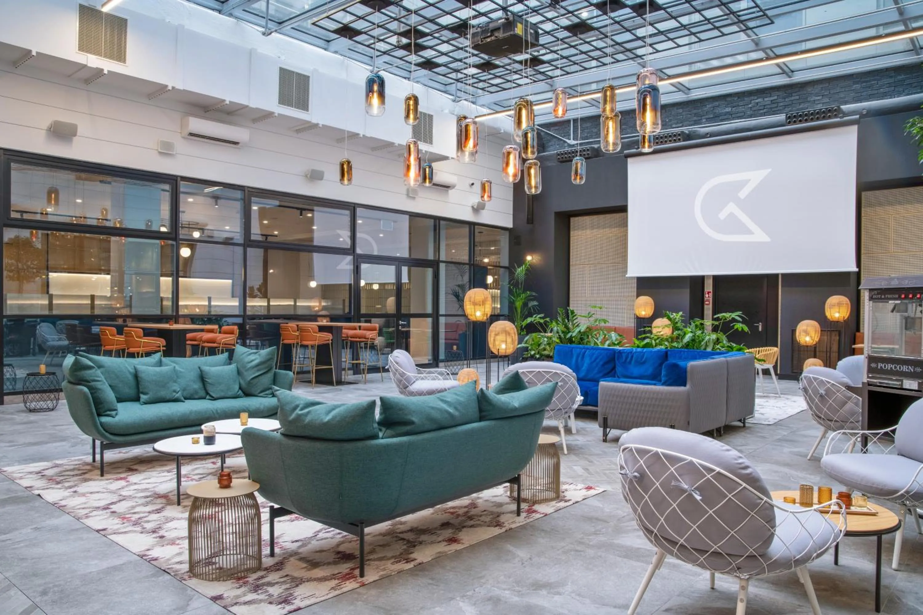 Restaurant/places to eat in Golden Tulip Warszawa Centrum