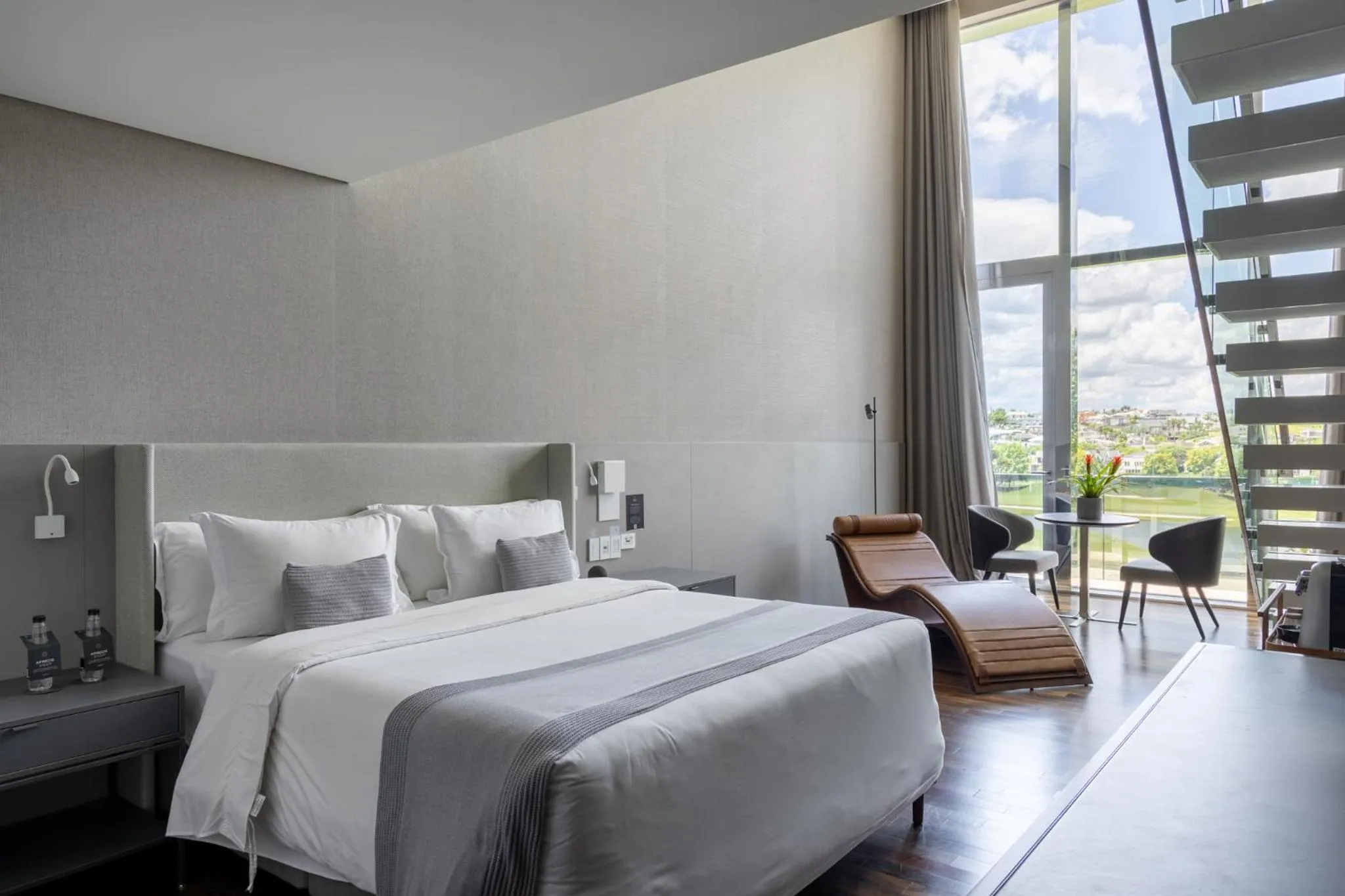 Bed in Suryaa Hotel Pinhais, Curio Collection by Hilton