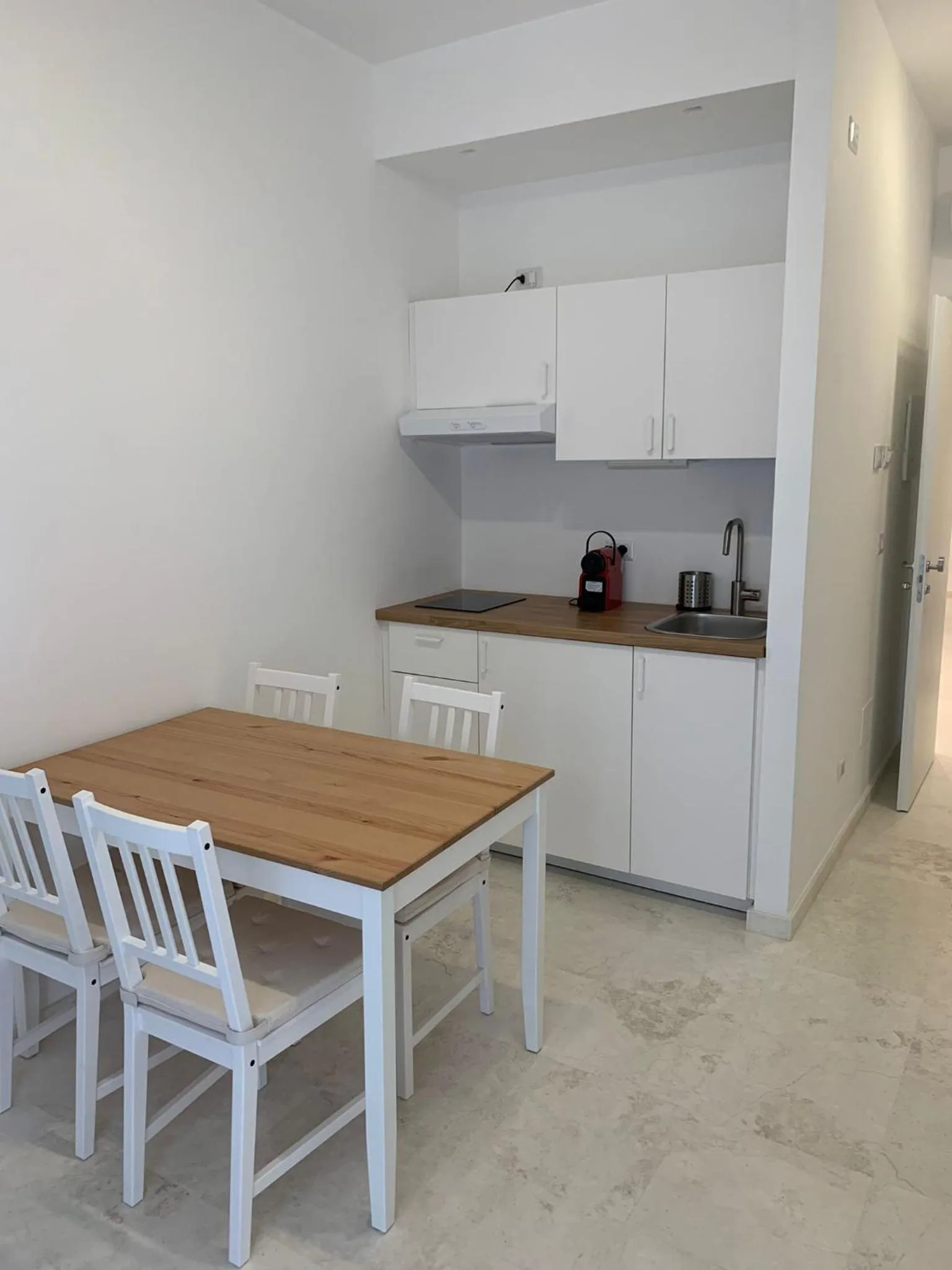 Kitchen or kitchenette, Kitchen/Kitchenette in Suite 55 in centro