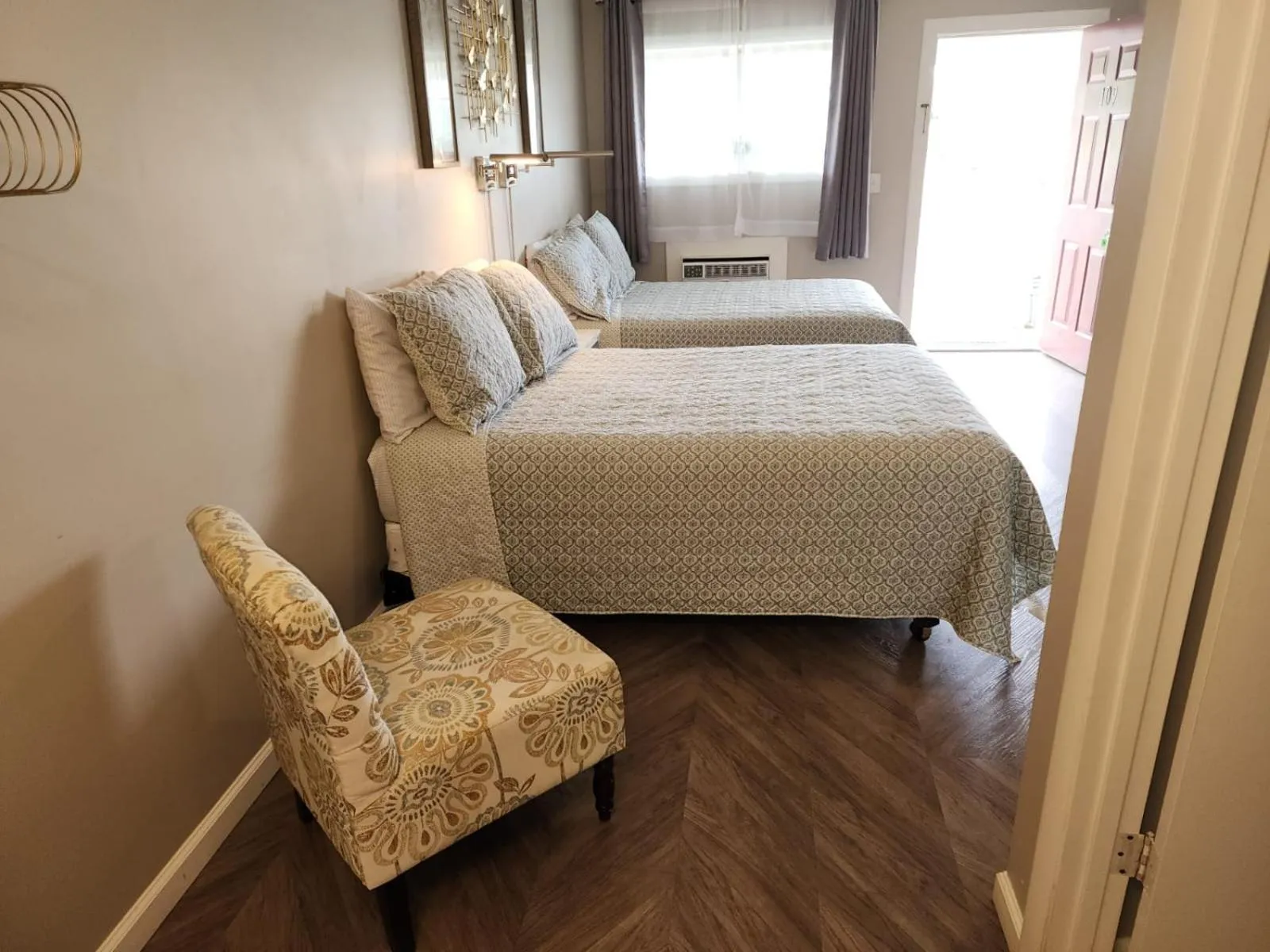 Bedroom, Bed in Hotel Lake Anna