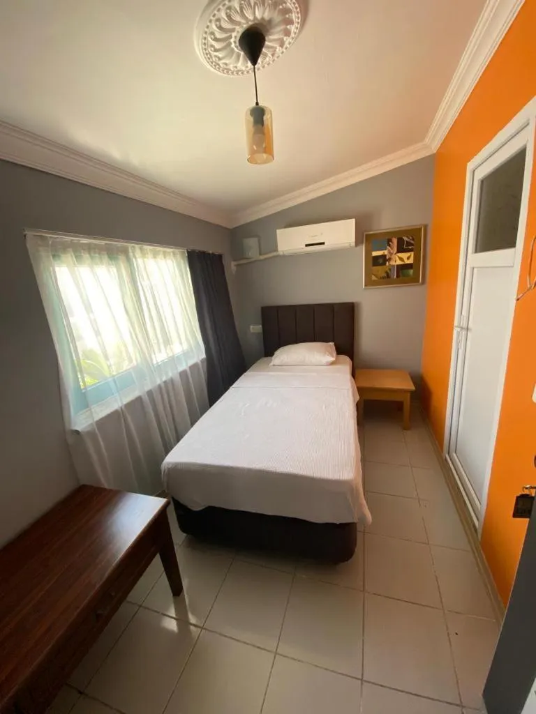 Photo of the whole room, Bed in City House Hotel